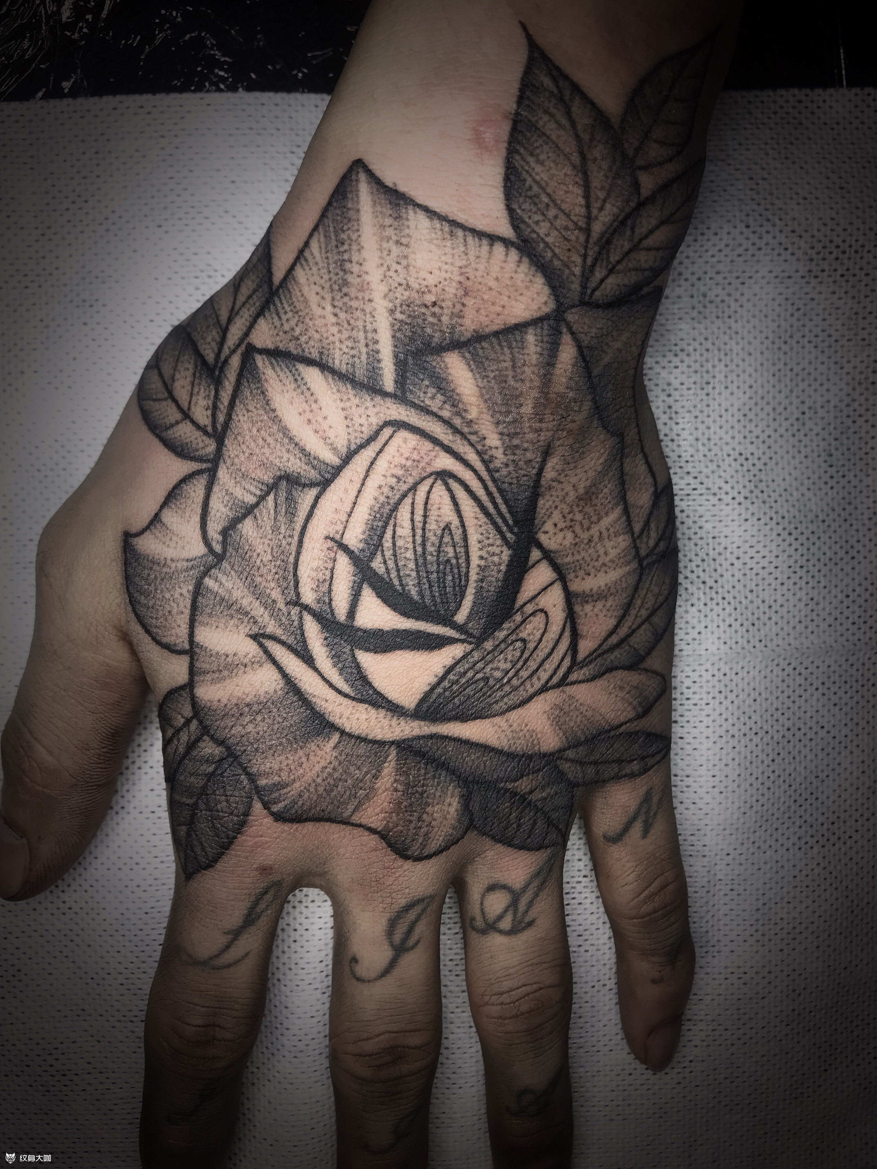 手背花_纹身图案手稿图片_黄十三的纹身作品集