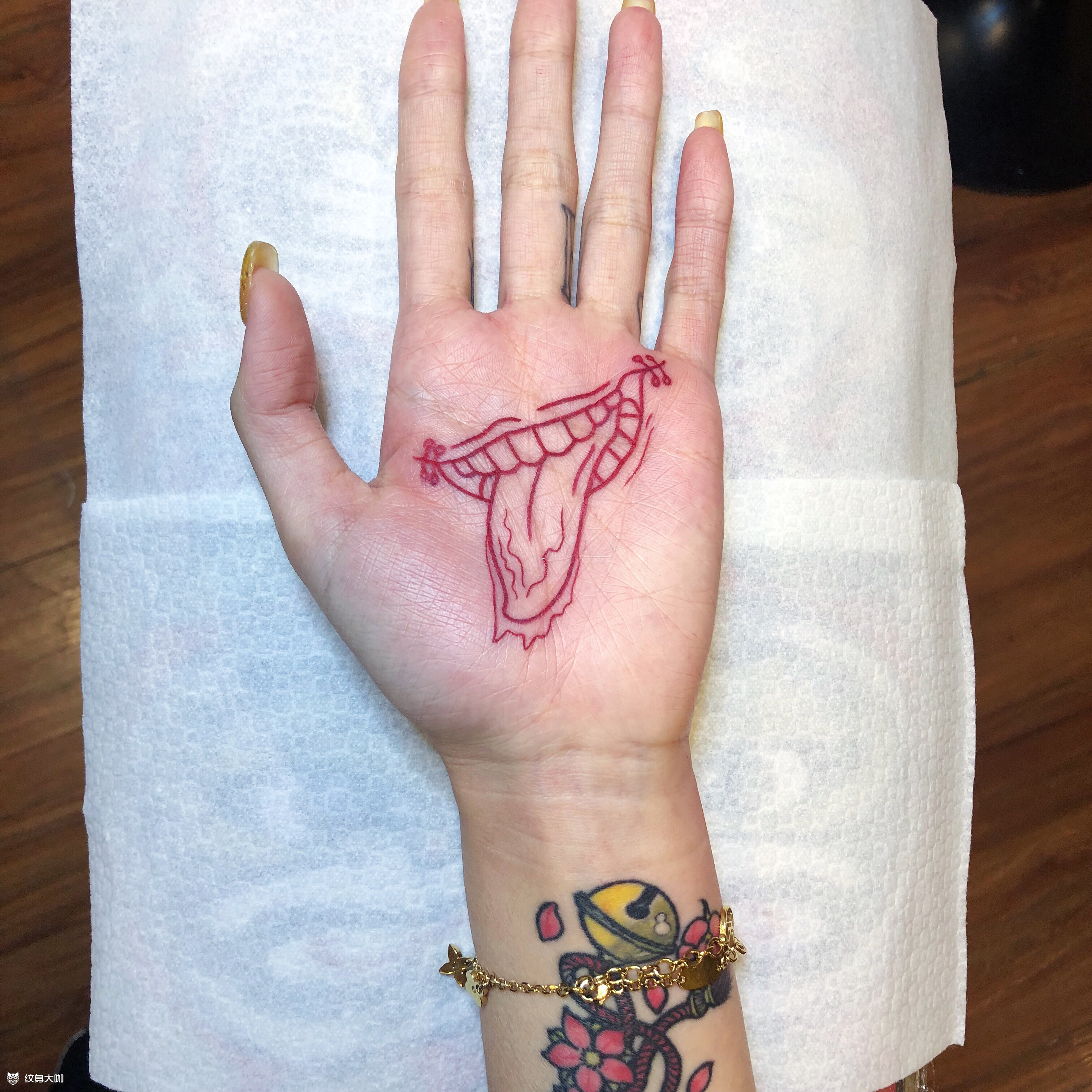 舌头93_纹身图案手稿图片_饶琦的纹身作品集