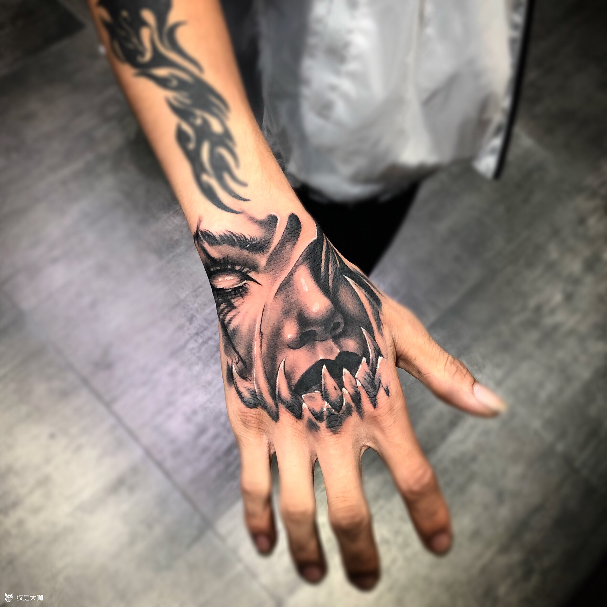 手背欧美写实_纹身图案手稿图片_王璐薇的纹身作品集