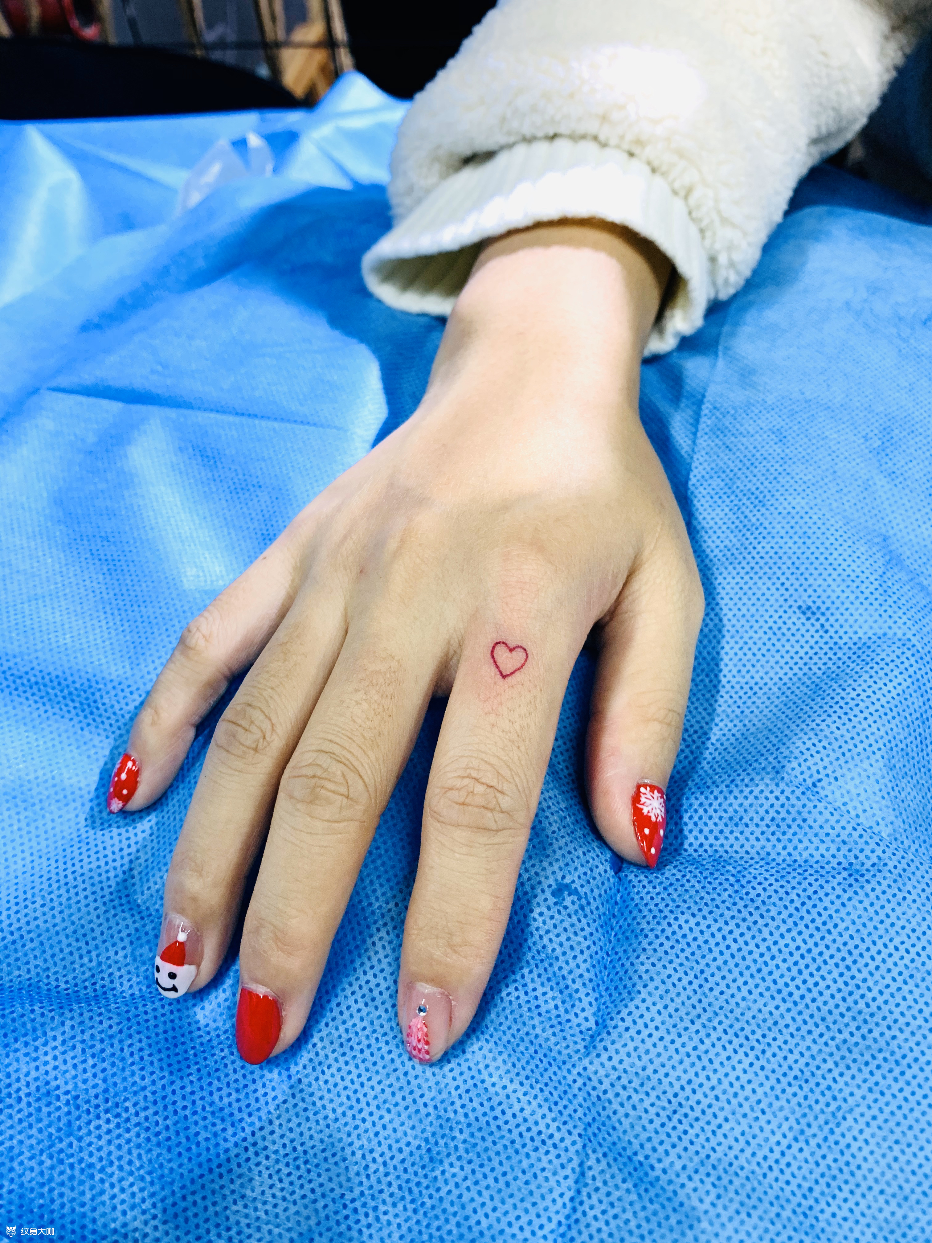 手指爱心_纹身图案手稿图片_刘灵的纹身作品集