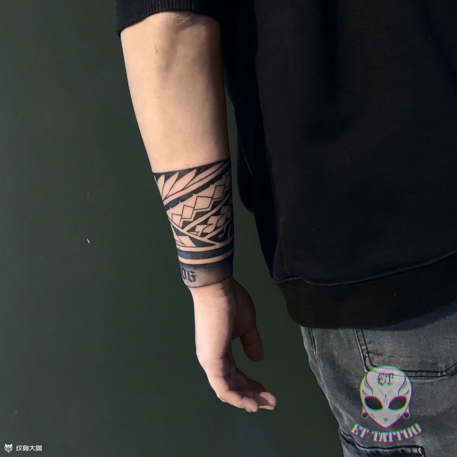 玛雅图腾纹身图案臂环图片