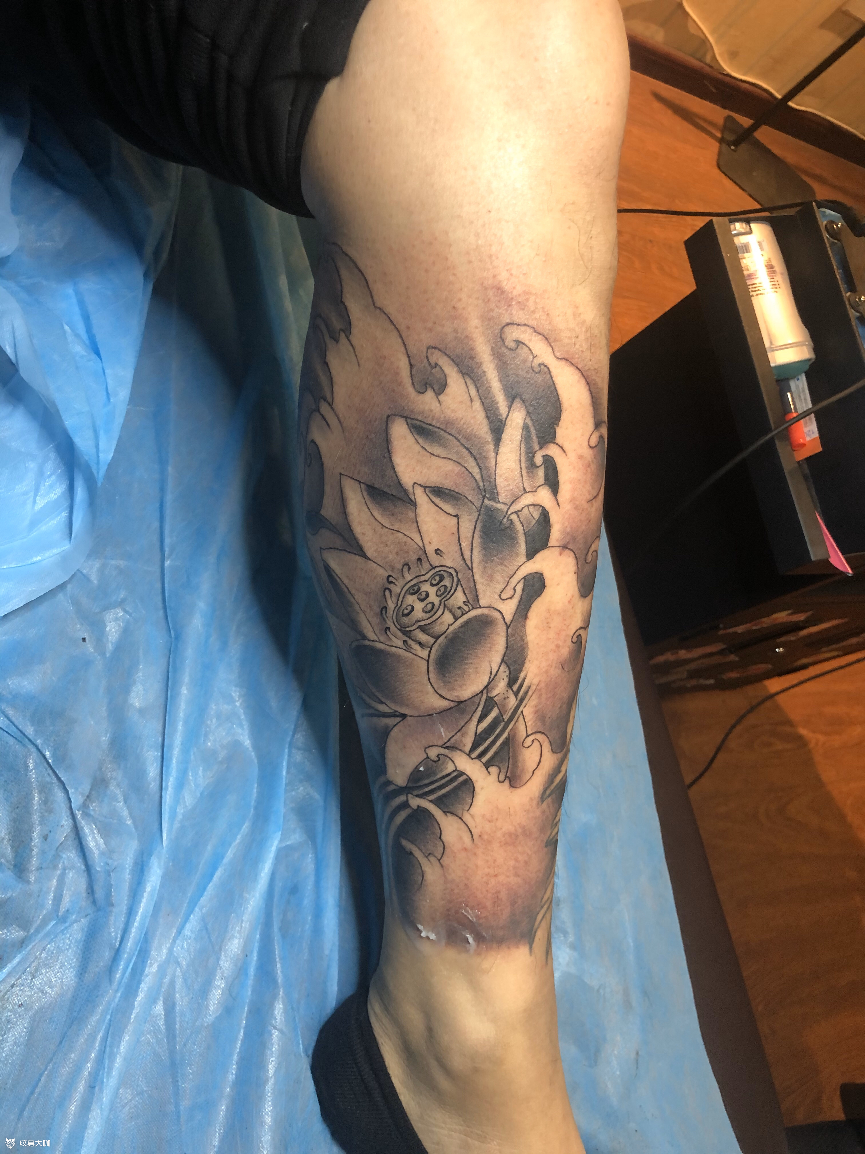 浪花荷花_纹身图案手稿图片_k tattoo招学徒的纹身作品集
