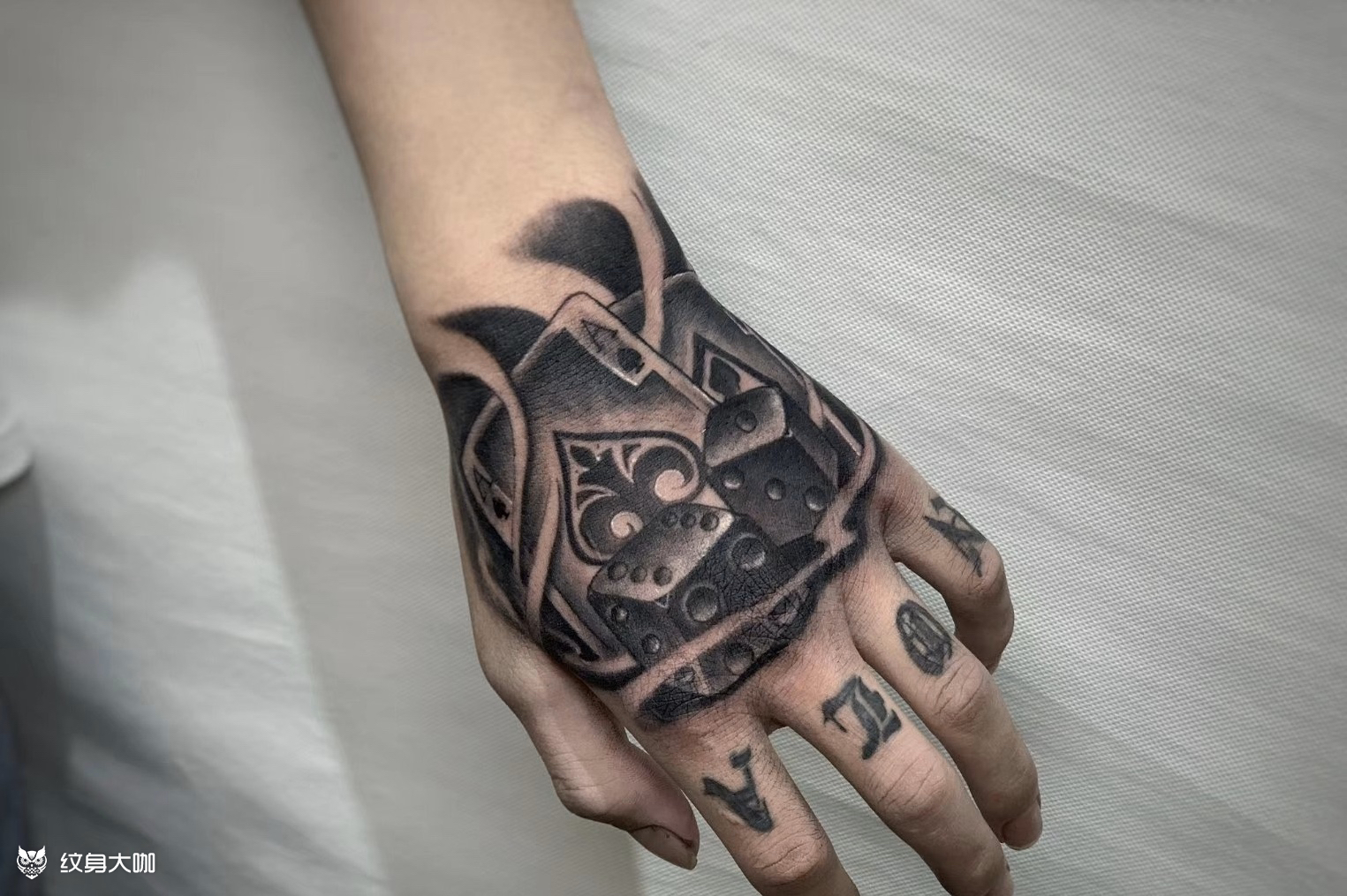 手背_纹身图案手稿图片_任中强的纹身作品集