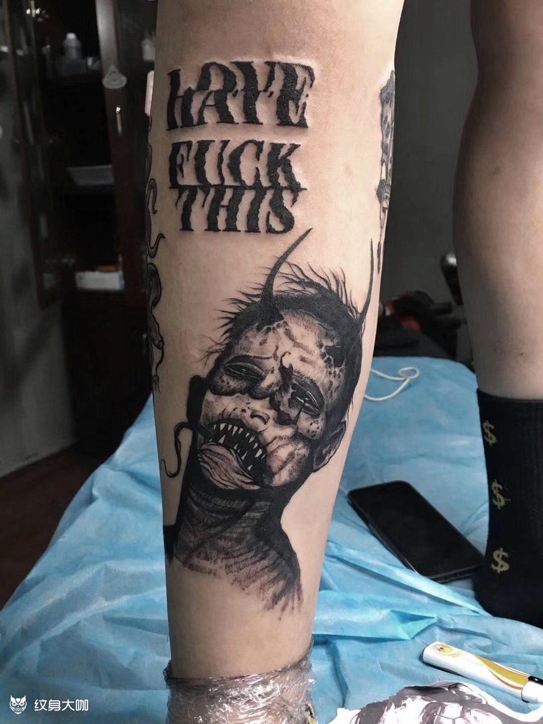 暗黑系包小腿_纹身图案手稿图片_弘洋雕的纹身作品集