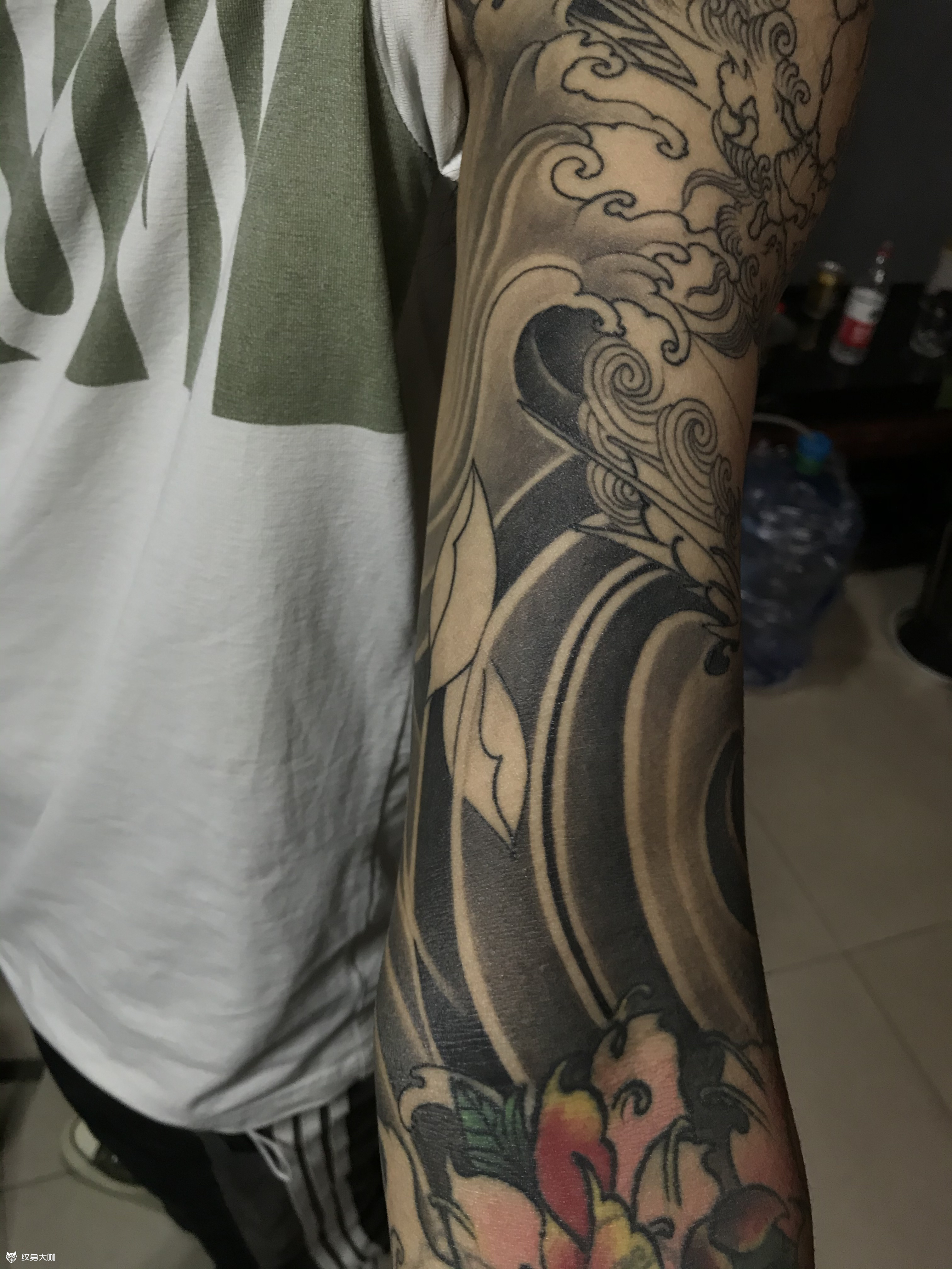 花臂黑灰恢复后