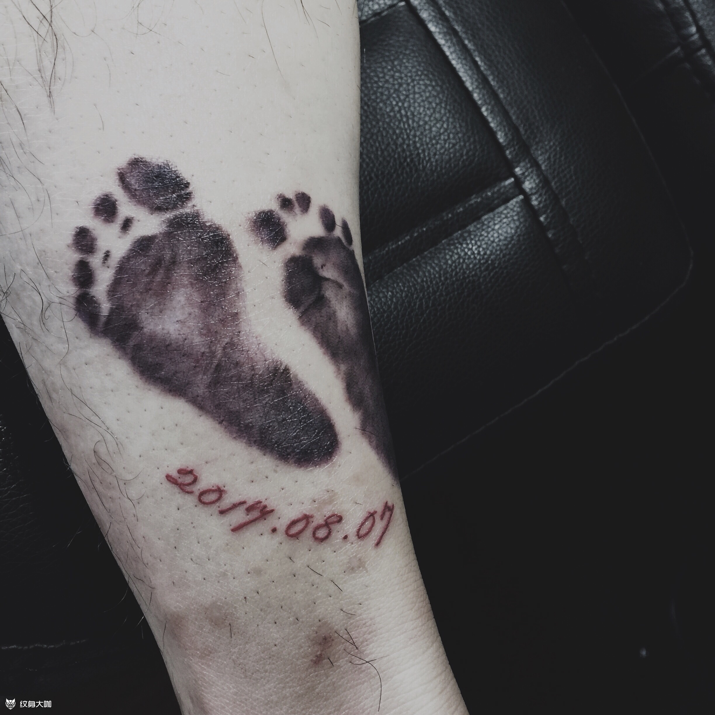 宝宝脚印_纹身图案手稿图片_彦茜的纹身作品集