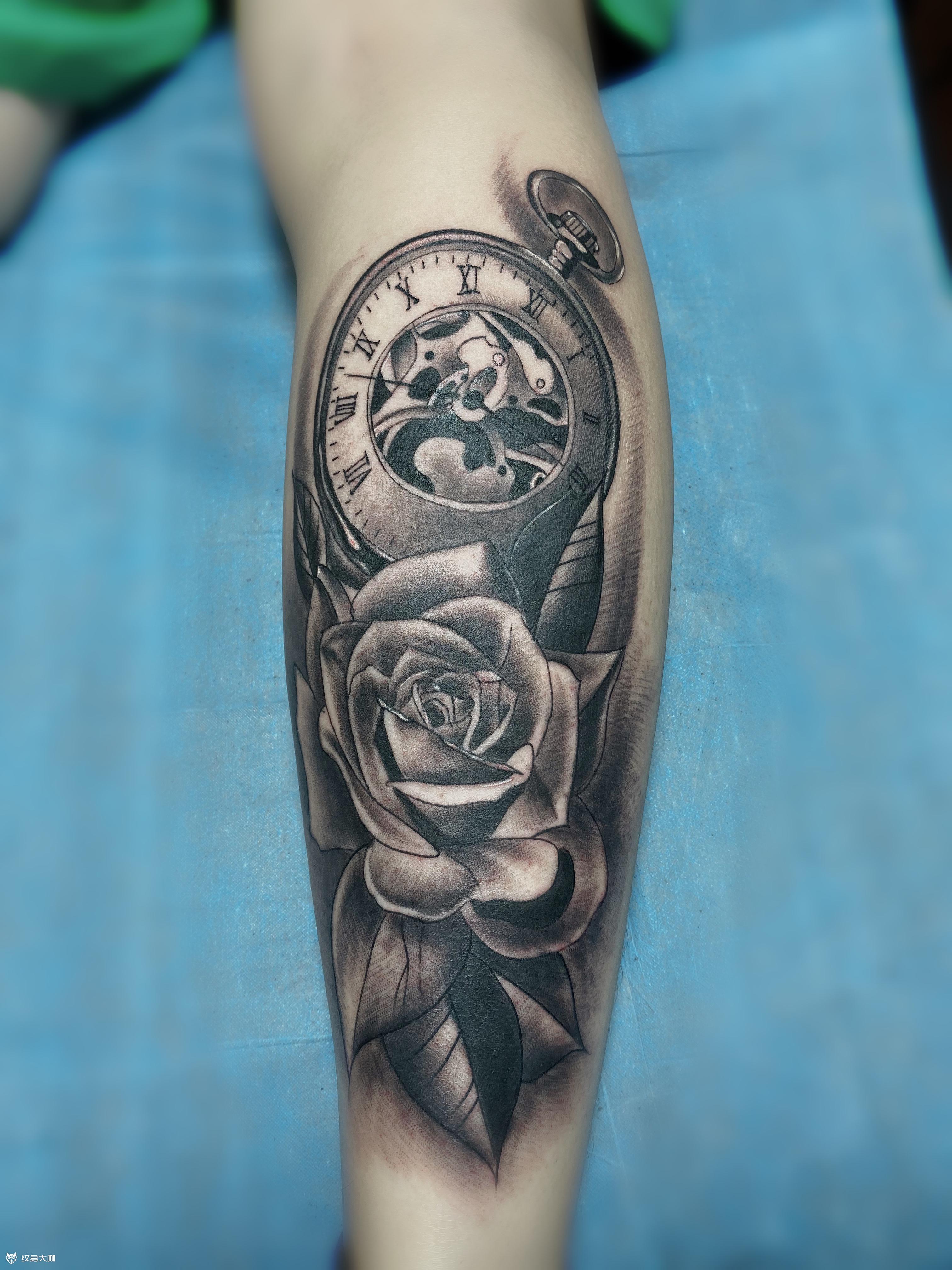 欧美时钟玫瑰_纹身图案手稿图片_王治浩的纹身作品集