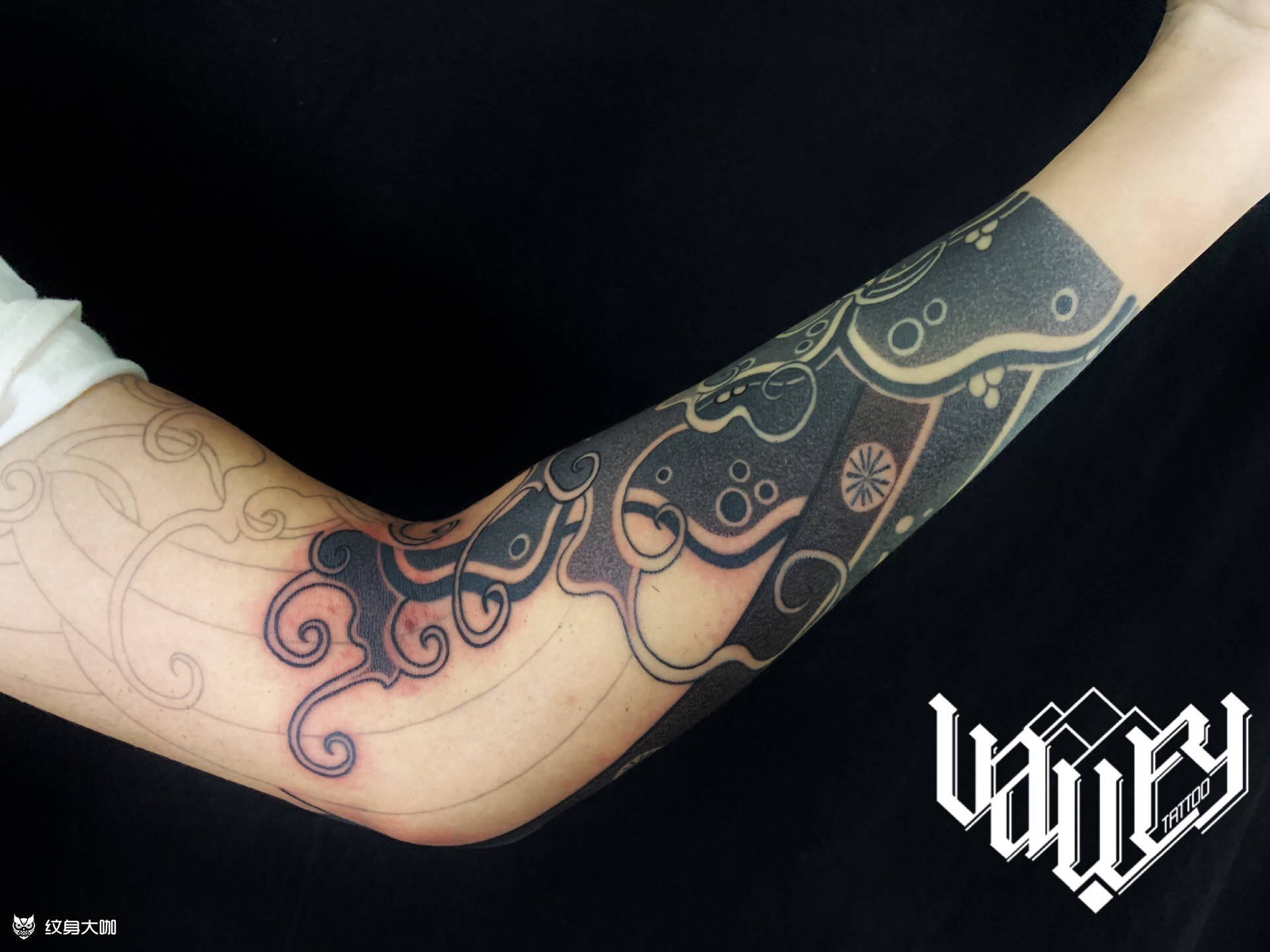 日式金鱼九分袖花臂