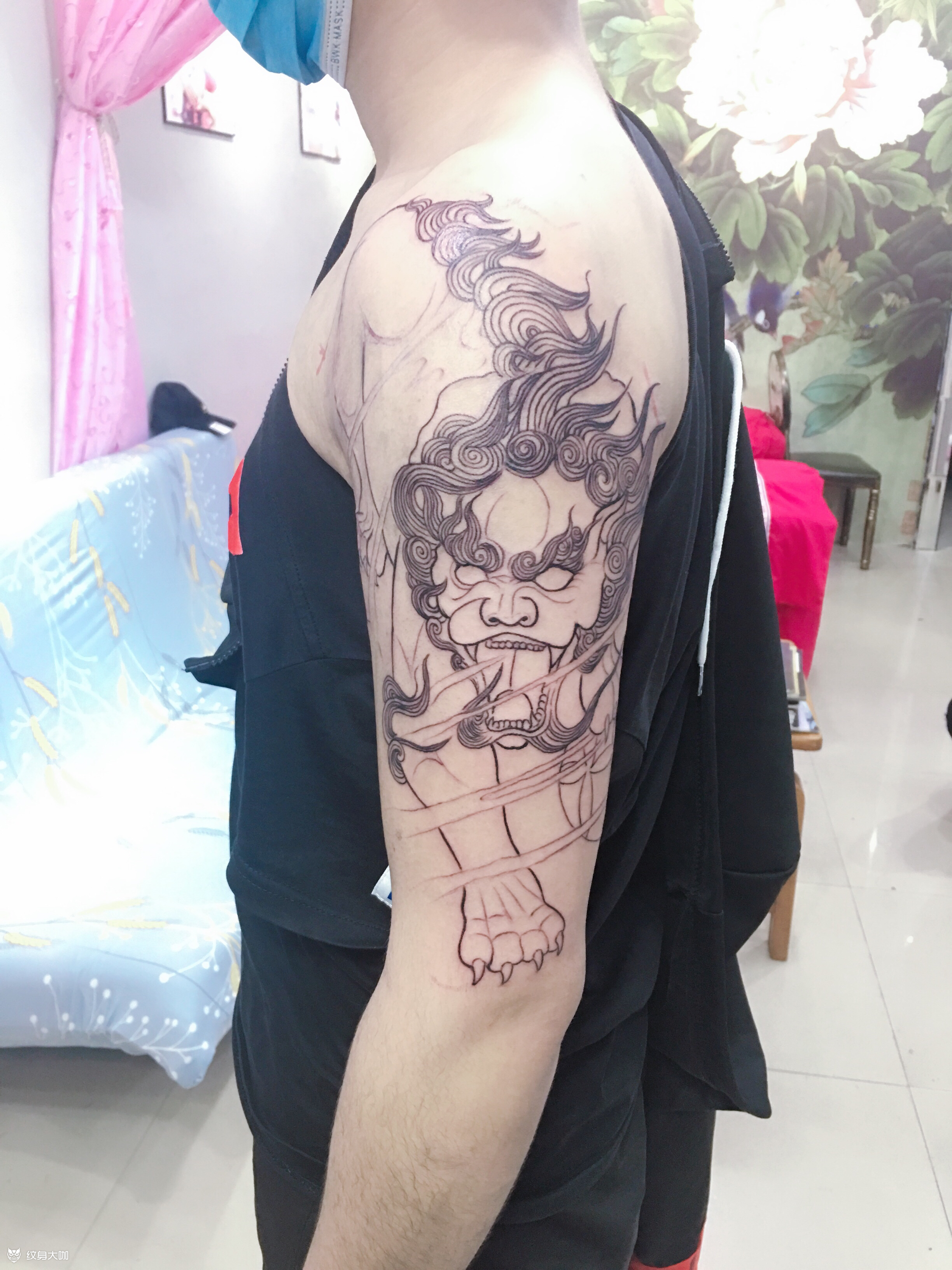 大臂唐狮_纹身图案手稿图片_寒泉纹绣的纹身作品集