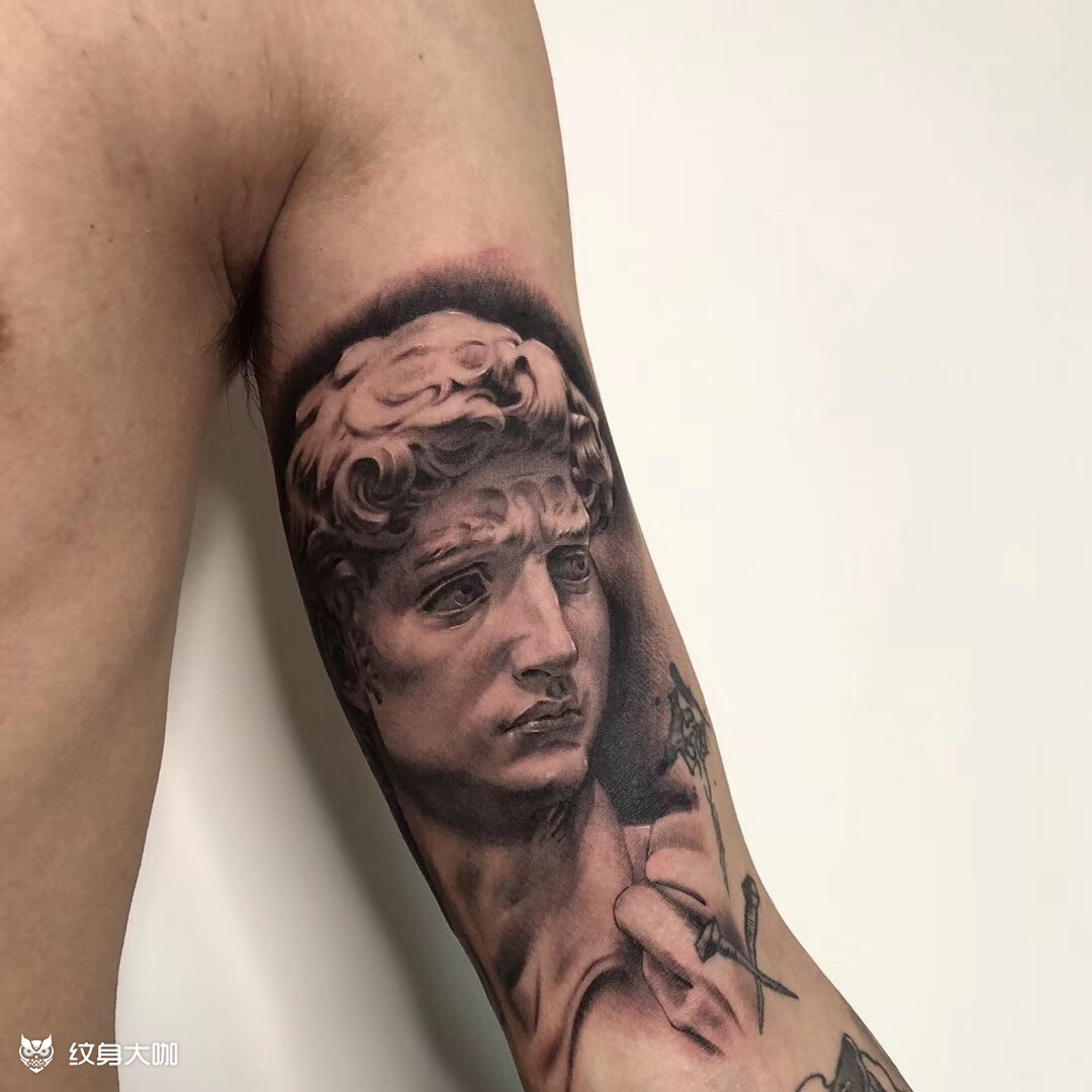 大卫_纹身图案手稿图片_刺梁的纹身作品集