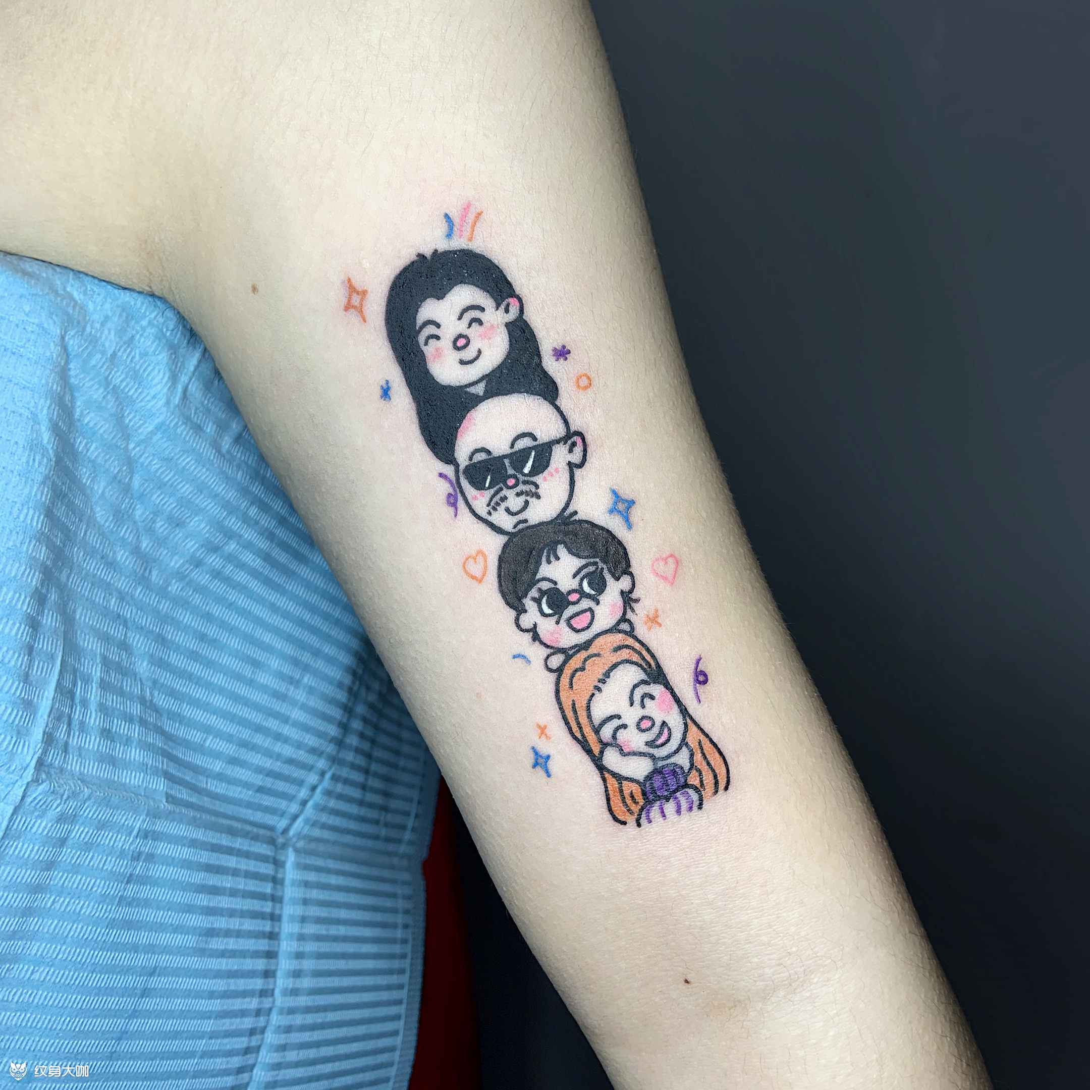 卡通家庭纹身