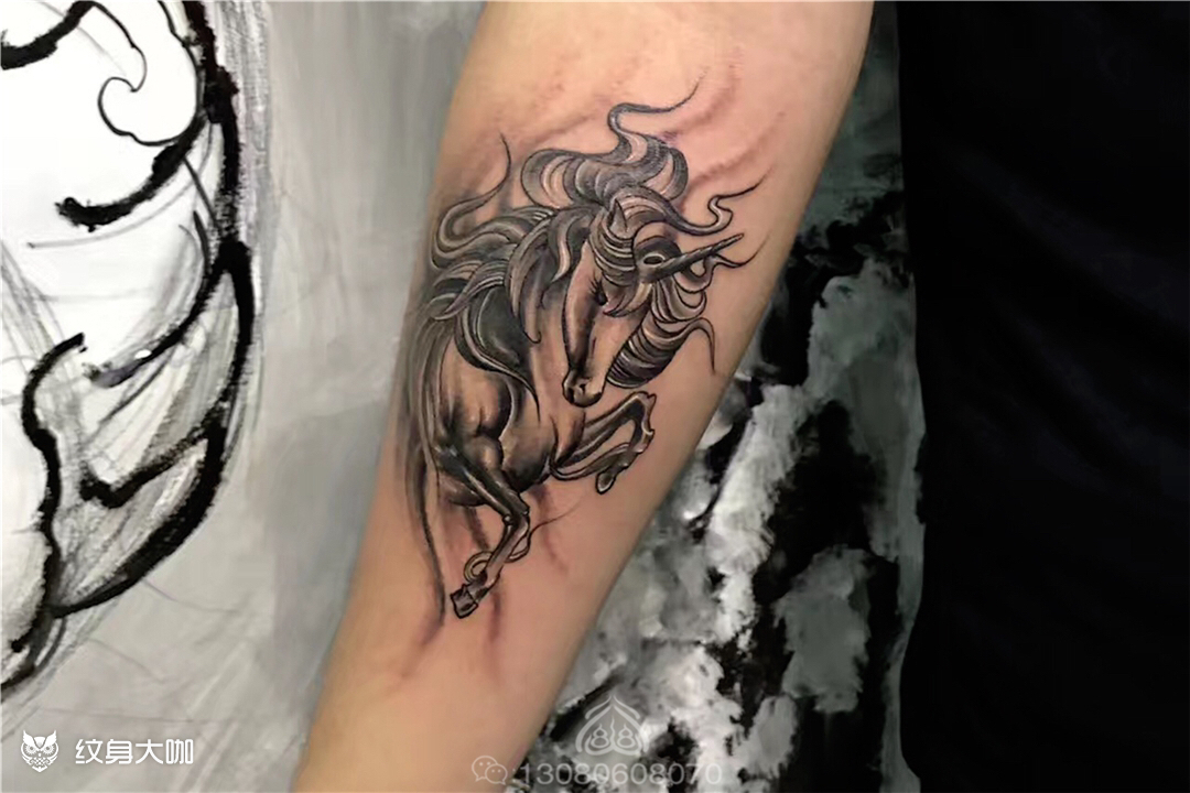 独角兽_纹身图案手稿图片_代昌伟的纹身作品集
