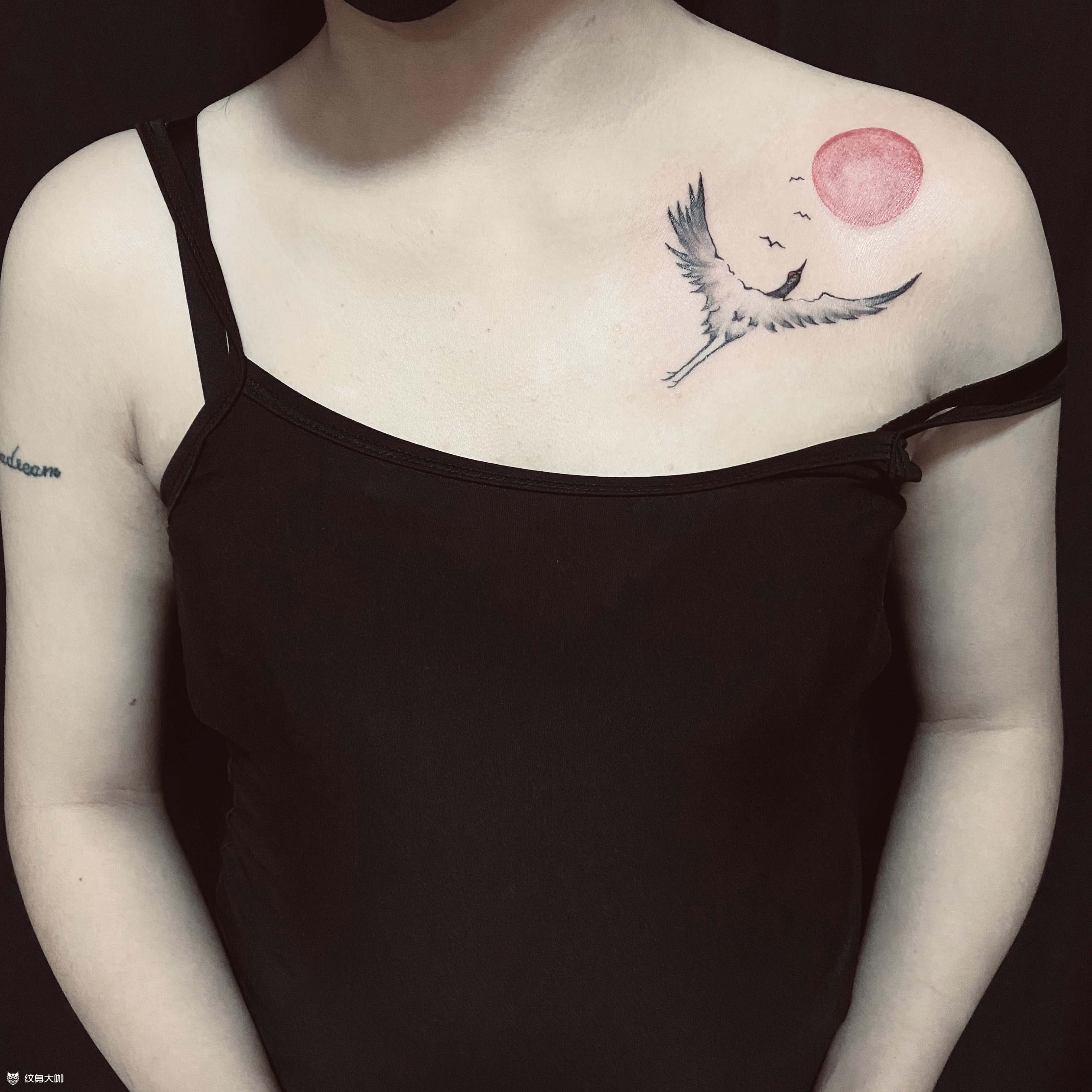 仙鹤蝴蝶结皇冠大_纹身图案手稿图片_忠义堂的纹身作品集