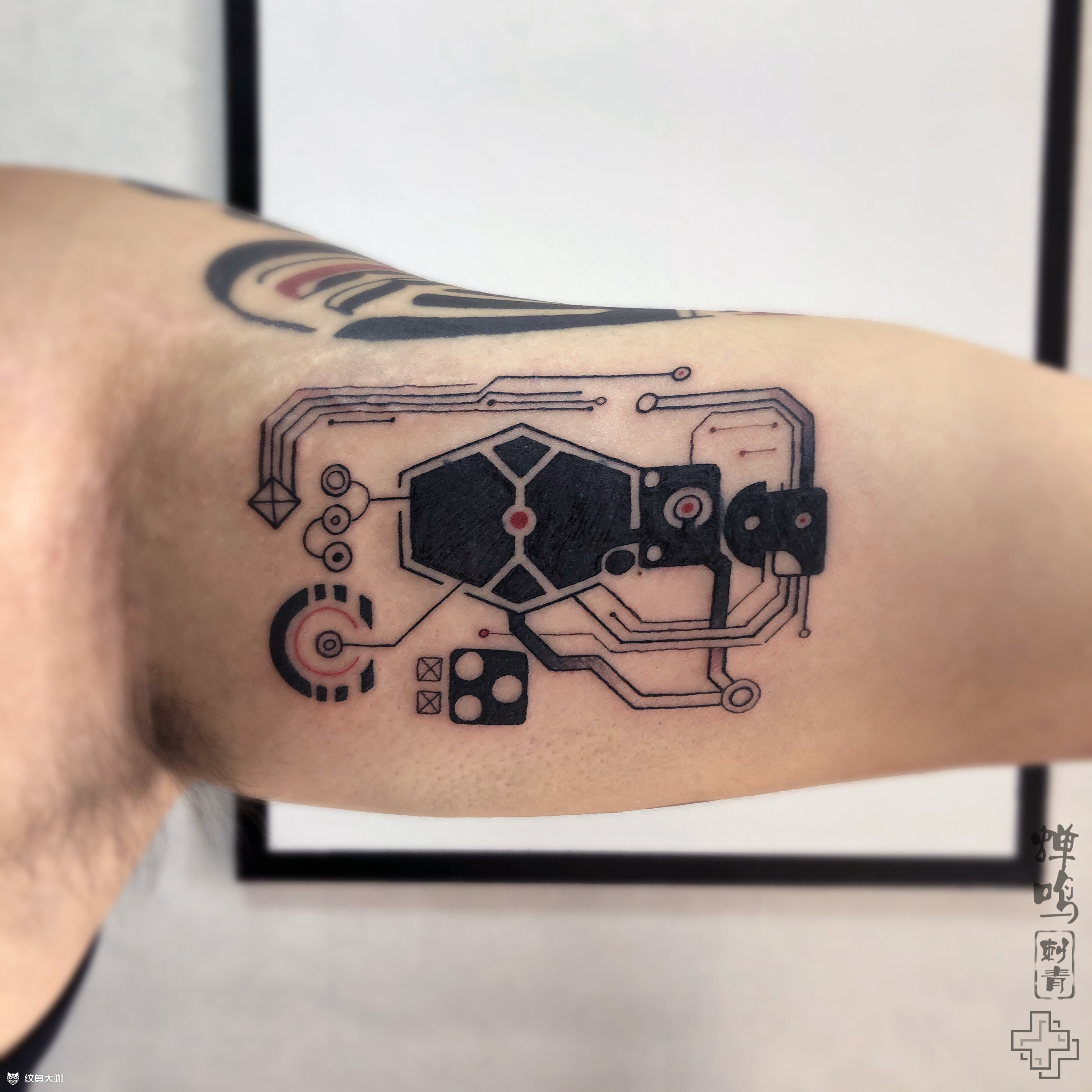 电路板_纹身图案手稿图片_7777的纹身作品集