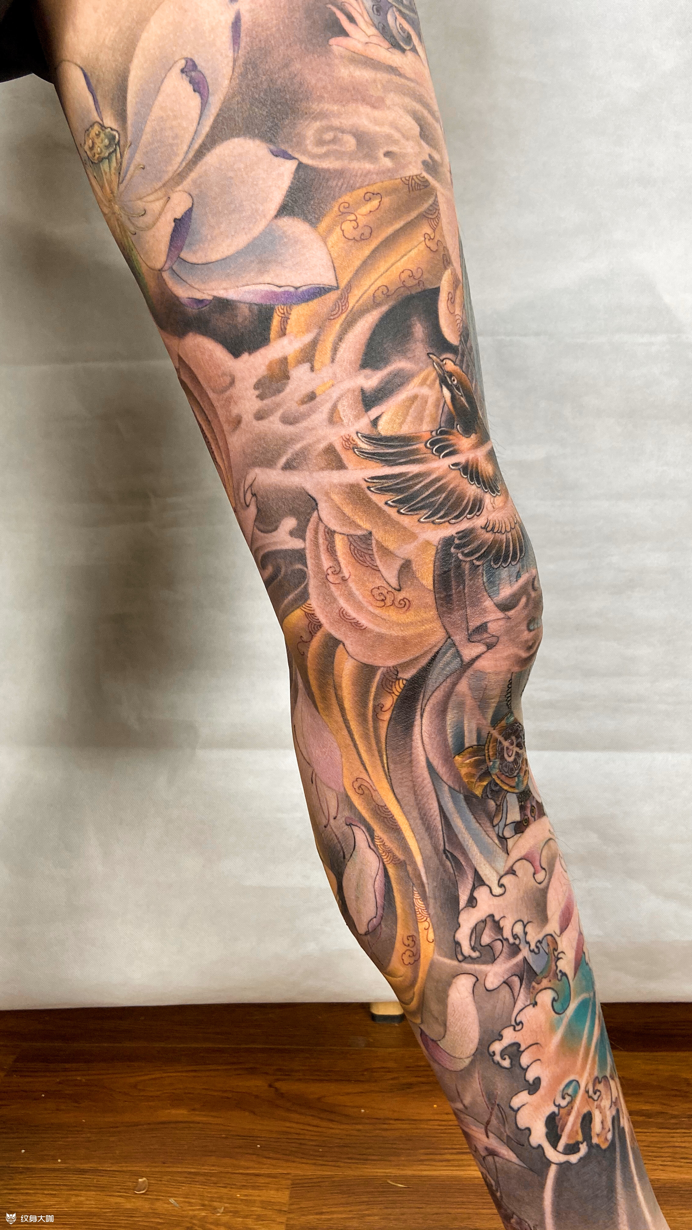 新传统风格持瓶观音花腿新传统_纹身吧社区 - 纹身大咖