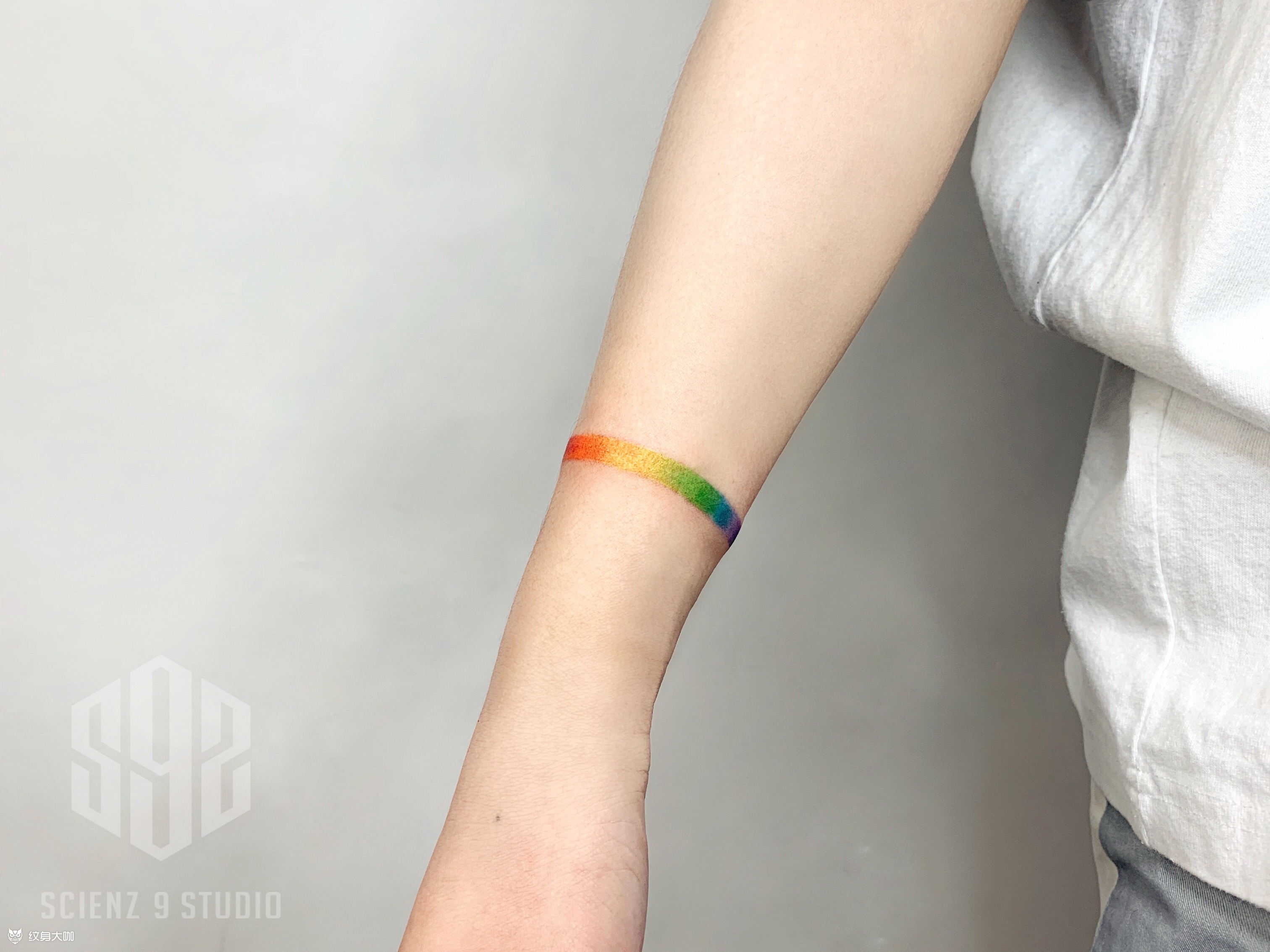 彩虹臂环_纹身图案手稿图片_壹六的纹身作品集