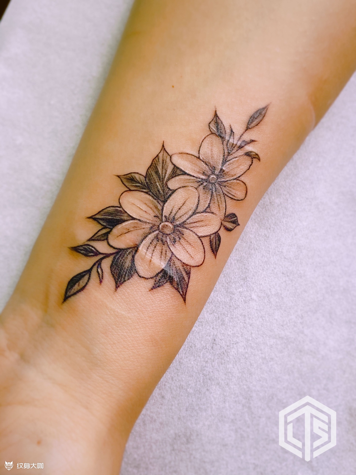 素花_纹身图案手稿图片_大宝的纹身作品集