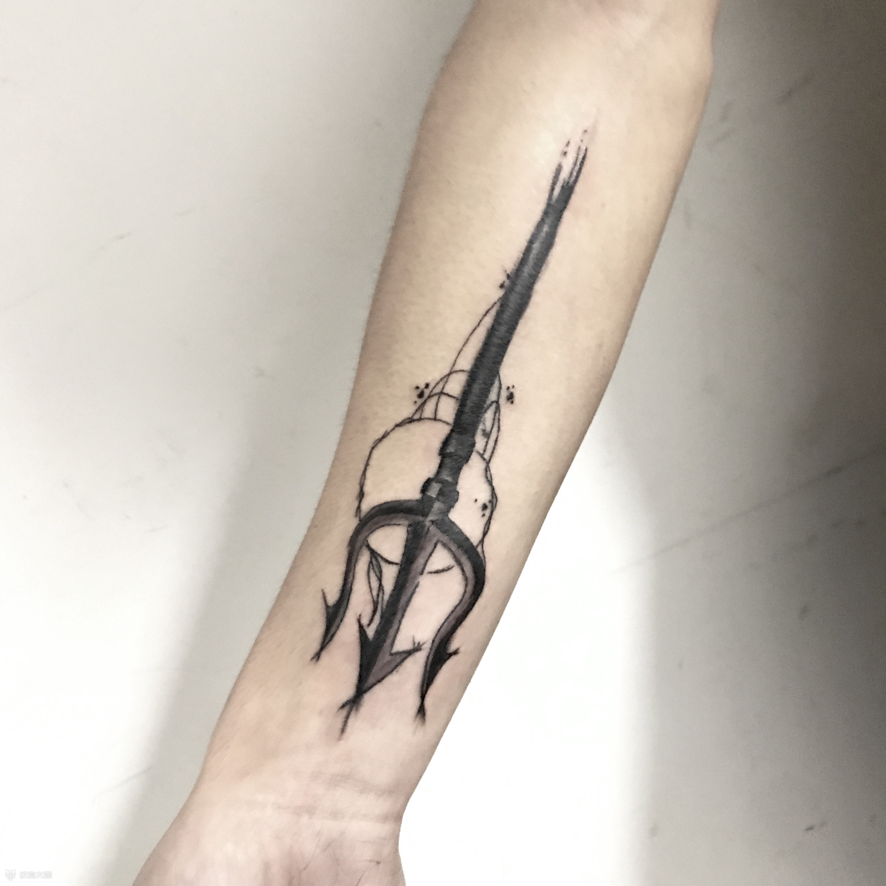 海王的三叉戟_纹身图案手稿图片_tattoo_han的纹身作品集