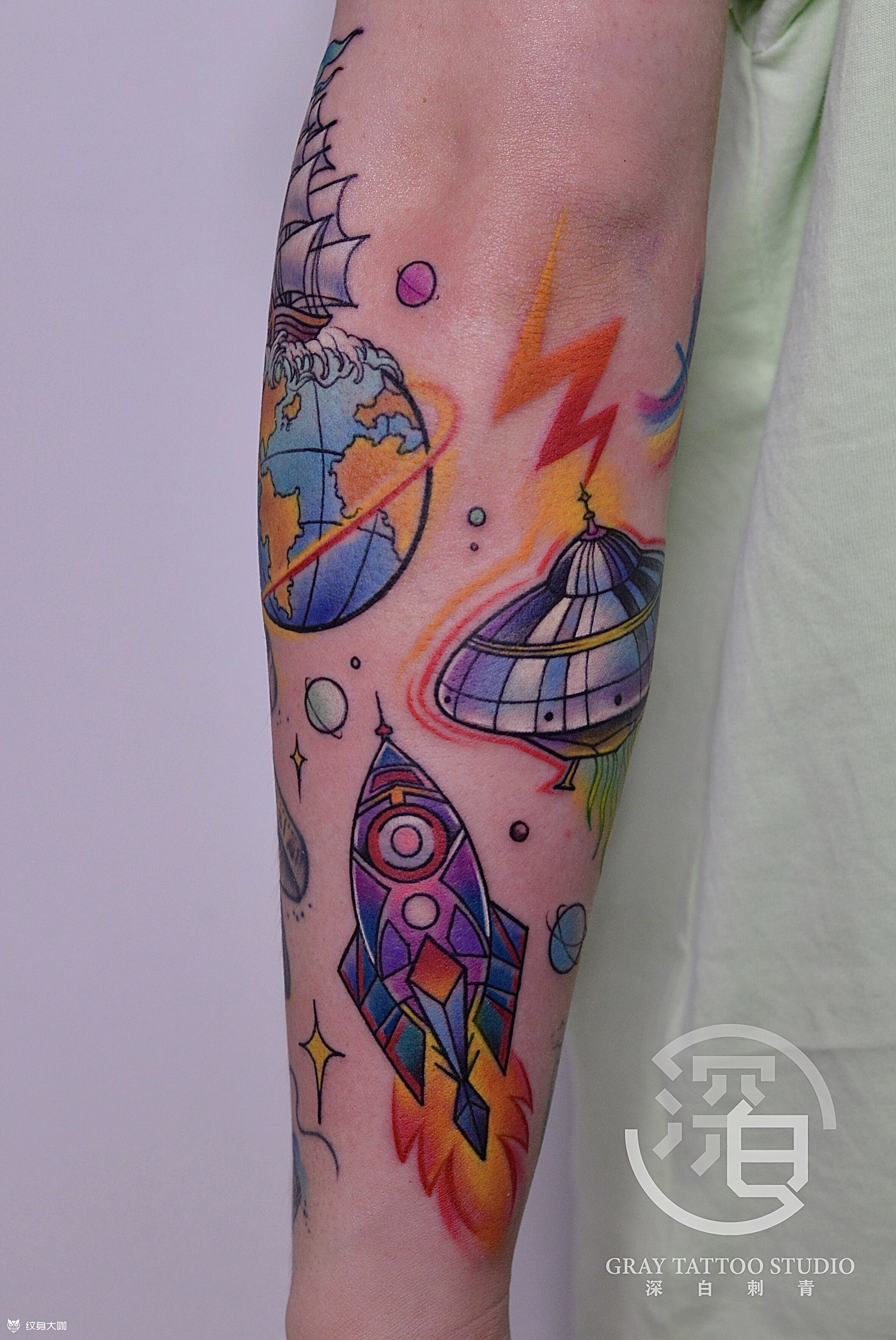 宇宙飞船纹身_纹身图案手稿图片_镯镯的纹身作品集