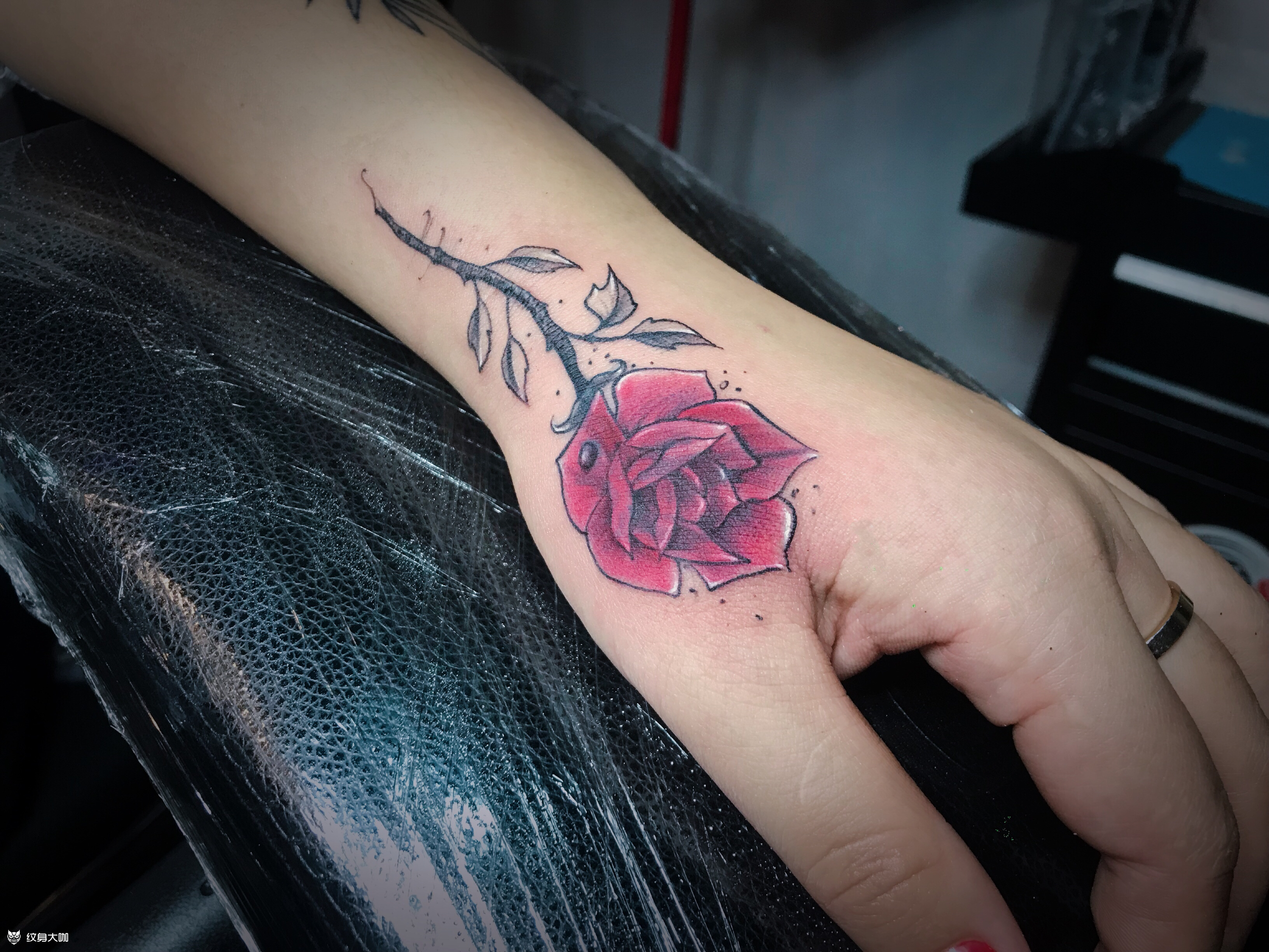 遮盖玫瑰花_纹身图案手稿图片_洪生的纹身作品集
