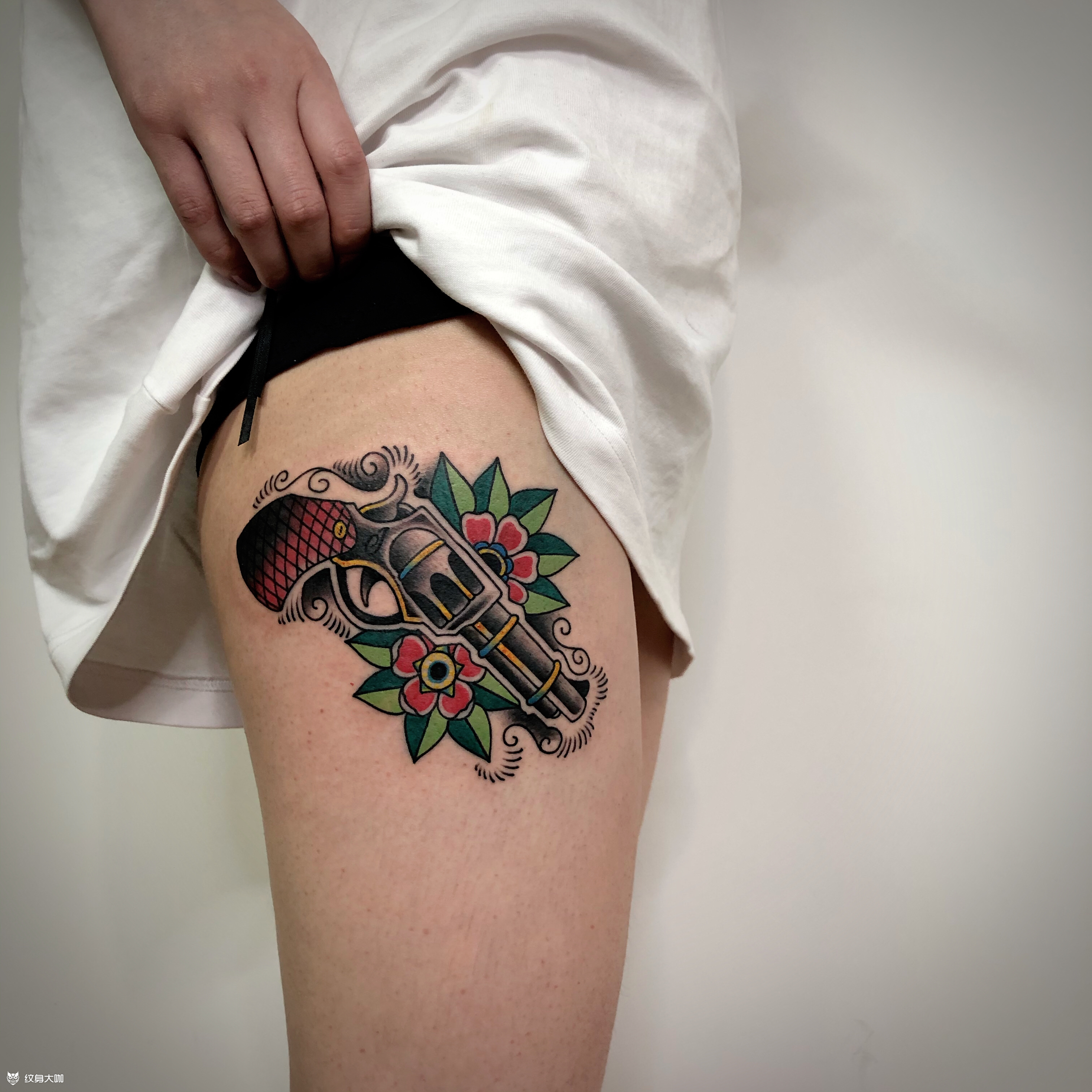 school枪花_纹身图案手稿图片_肖峰的纹身作品集