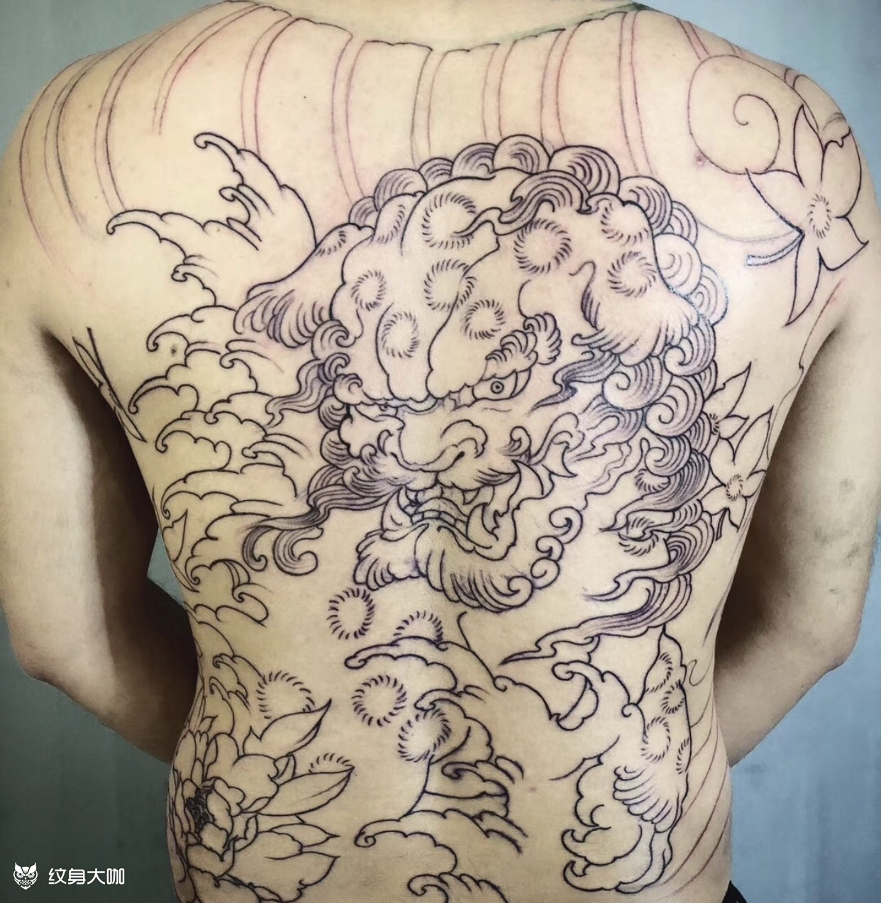 唐狮满背_纹身图案手稿图片_纤墨的纹身作品集