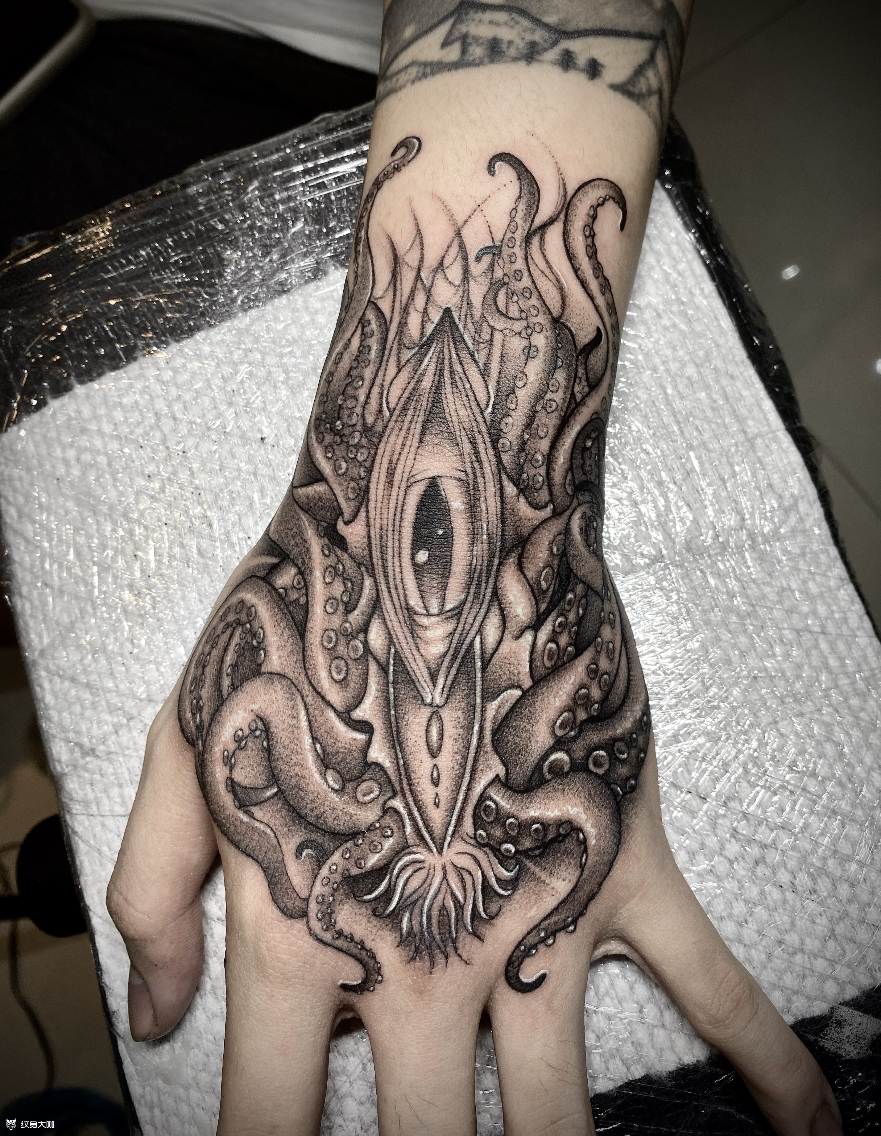 克苏鲁_纹身图案手稿图片_思鱼的纹身作品集