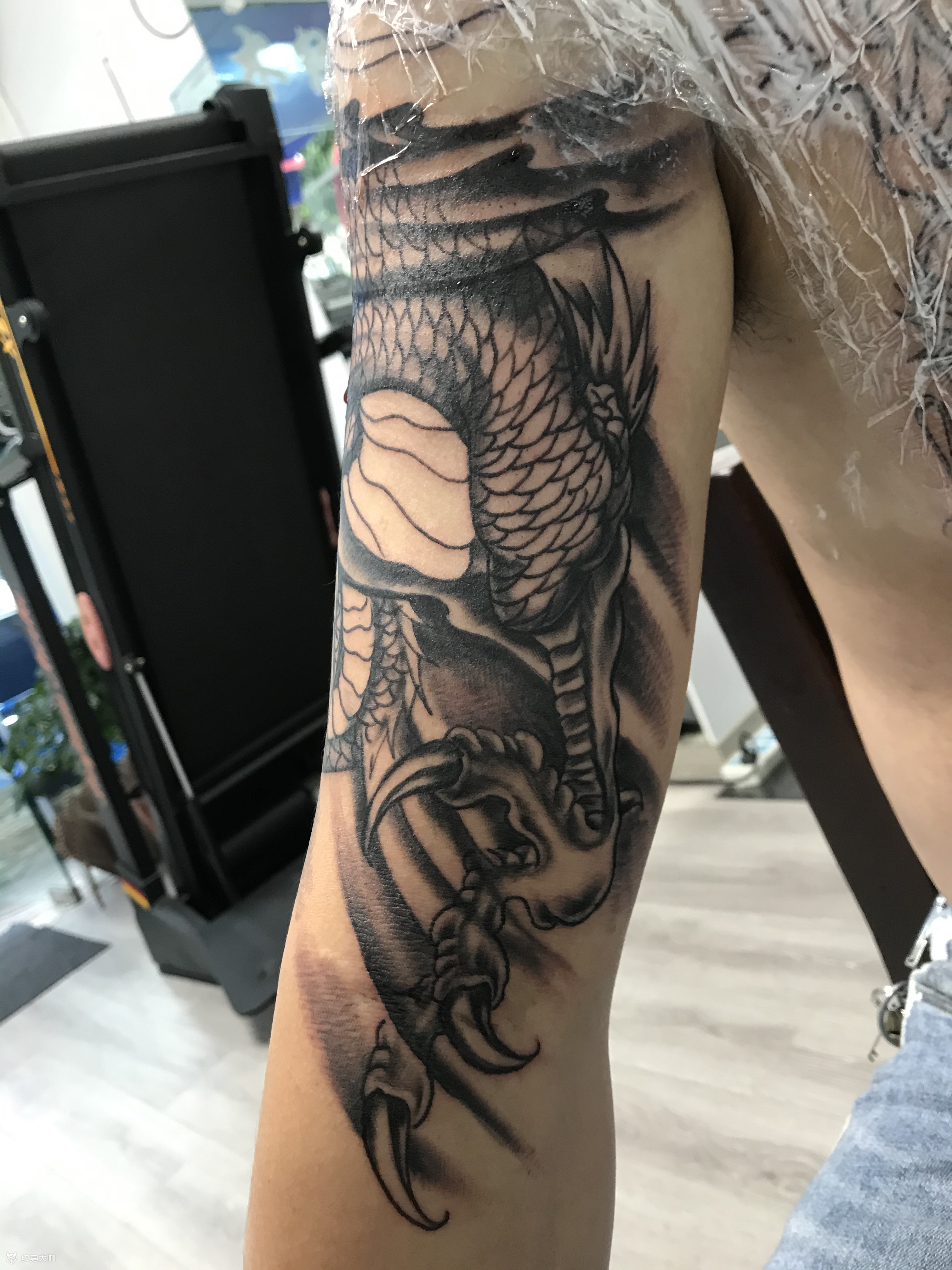 过肩龙!_纹身图案手稿图片_常海江的纹身作品集