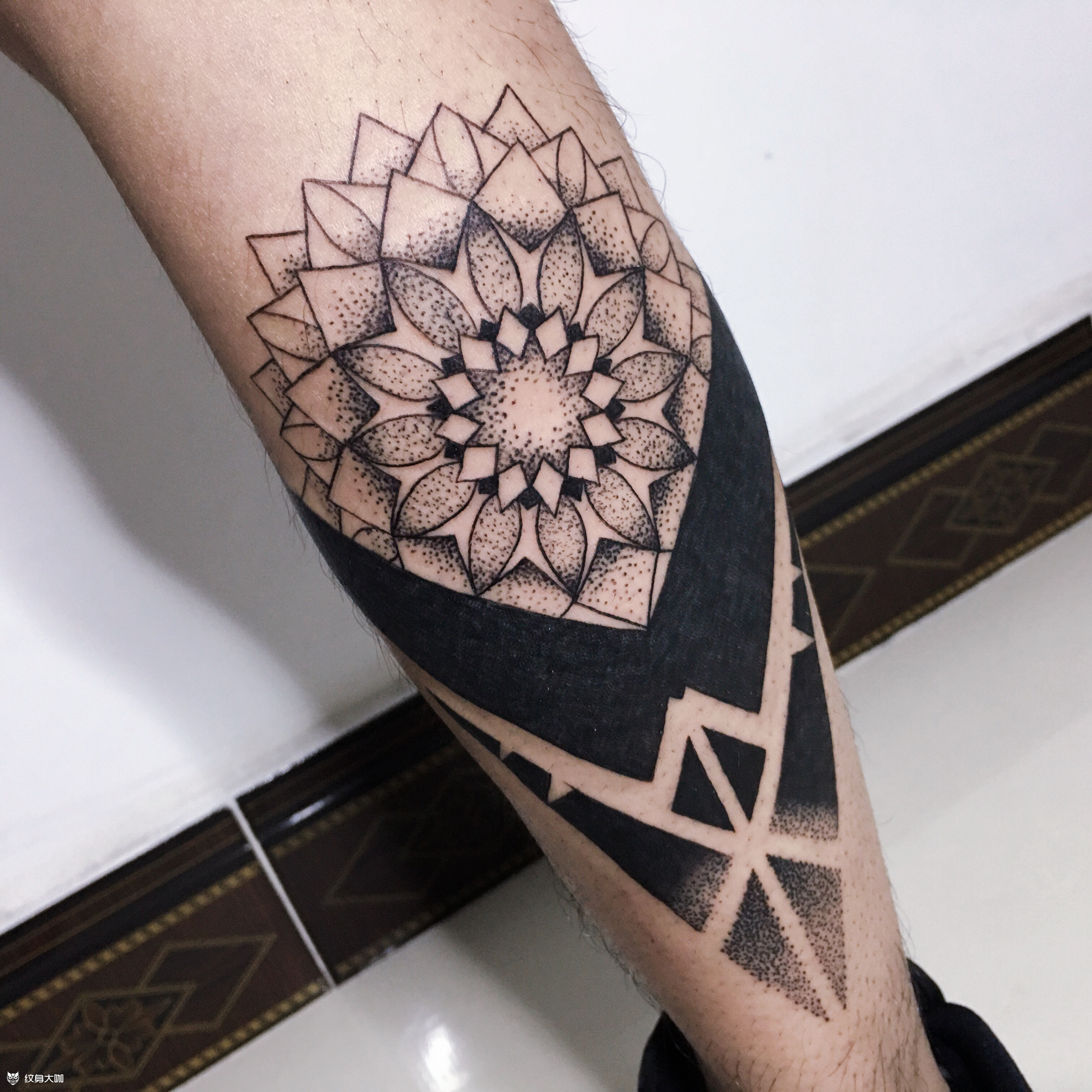 曼陀罗_纹身图案手稿图片_登风的纹身作品集