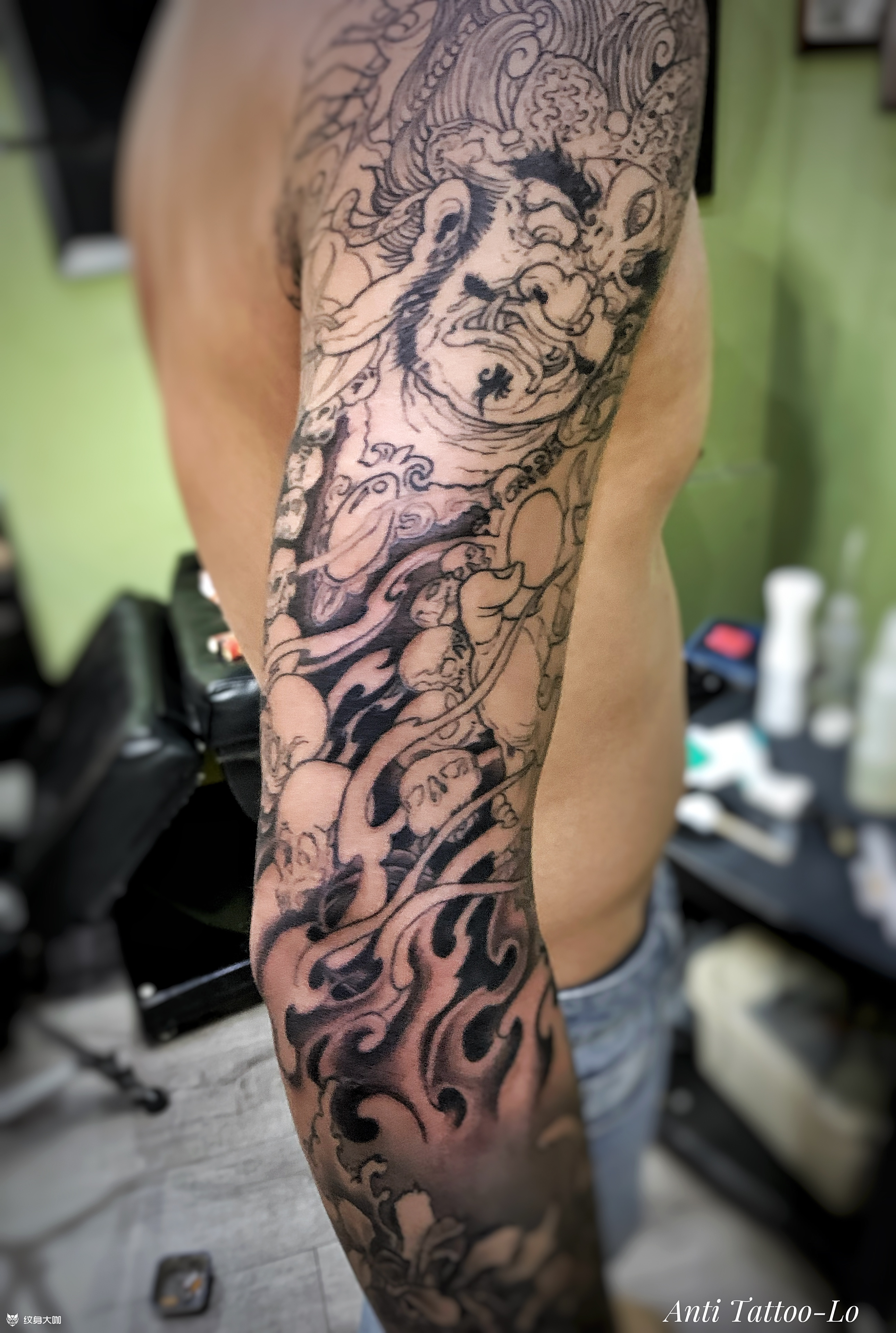 大黑天花臂未完_纹身图案手稿图片_anti -lo的纹身作品集
