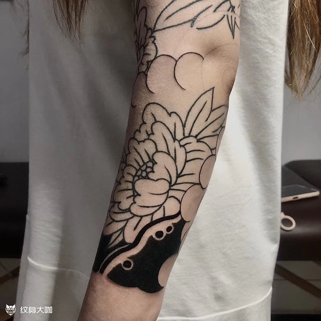 日式牡丹花臂_纹身图案手稿图片_小韩的纹身作品集