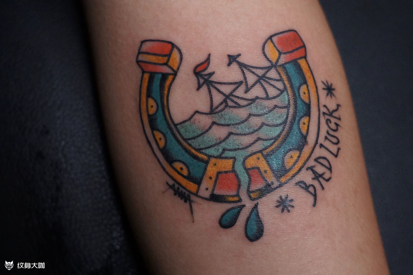 old school -马蹄铁_纹身图案手稿图片_成都wow tattoo 的纹身作品集