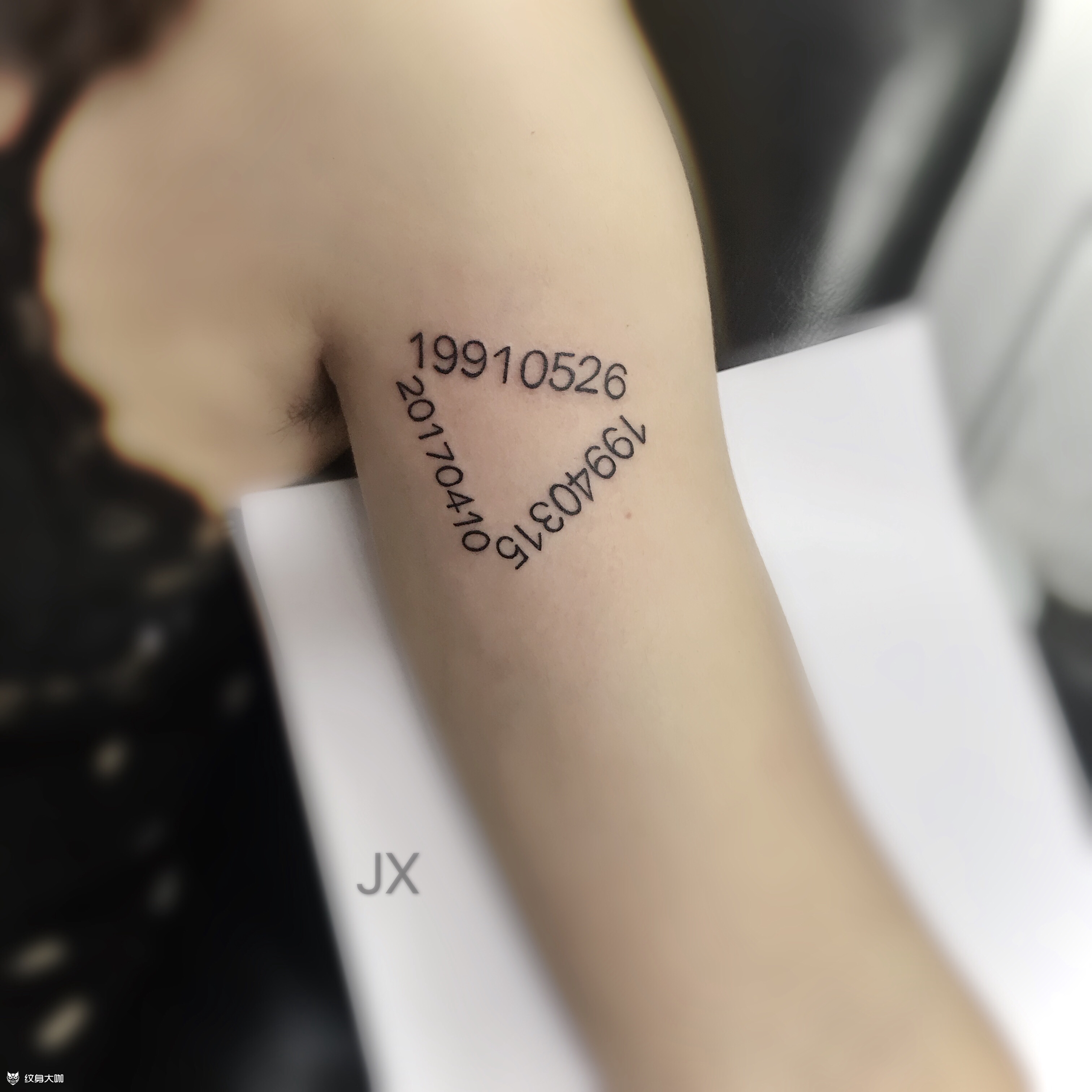 一家三口的生日_纹身图案手稿图片_魏佳星的纹身作品集