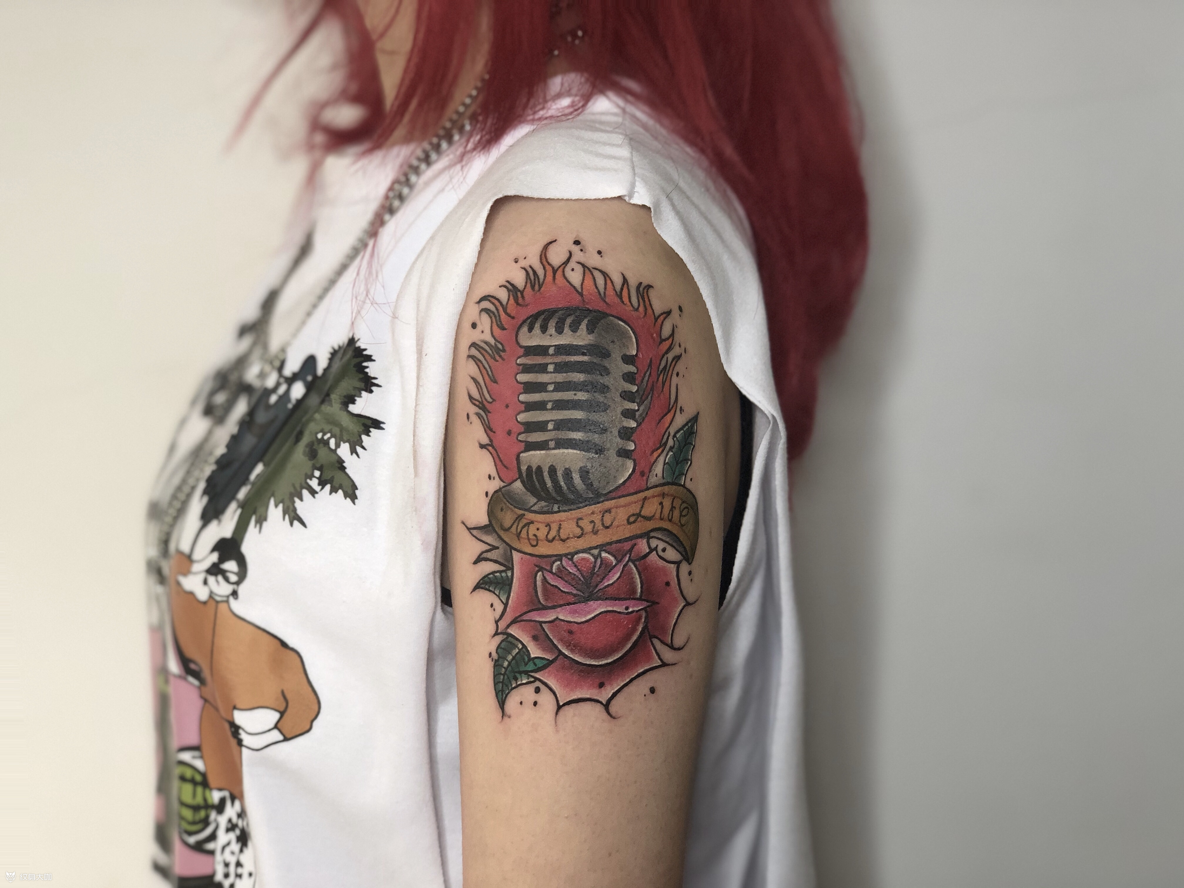 oldschool麦克风_纹身图案手稿图片_黑子的纹身作品集