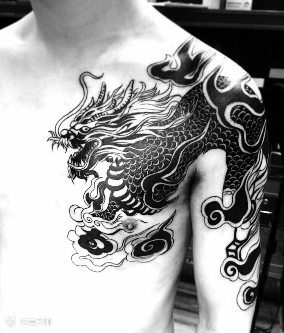 披肩麒麟_纹身图案手稿图片_陈天明的纹身作品集