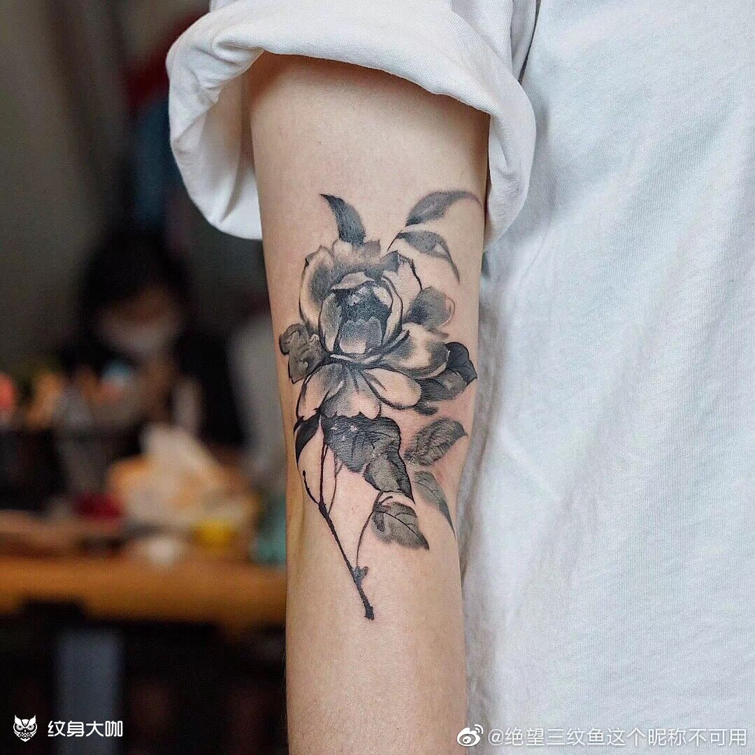 水墨月季花_纹身图案手稿图片_禤文迪的纹身作品集