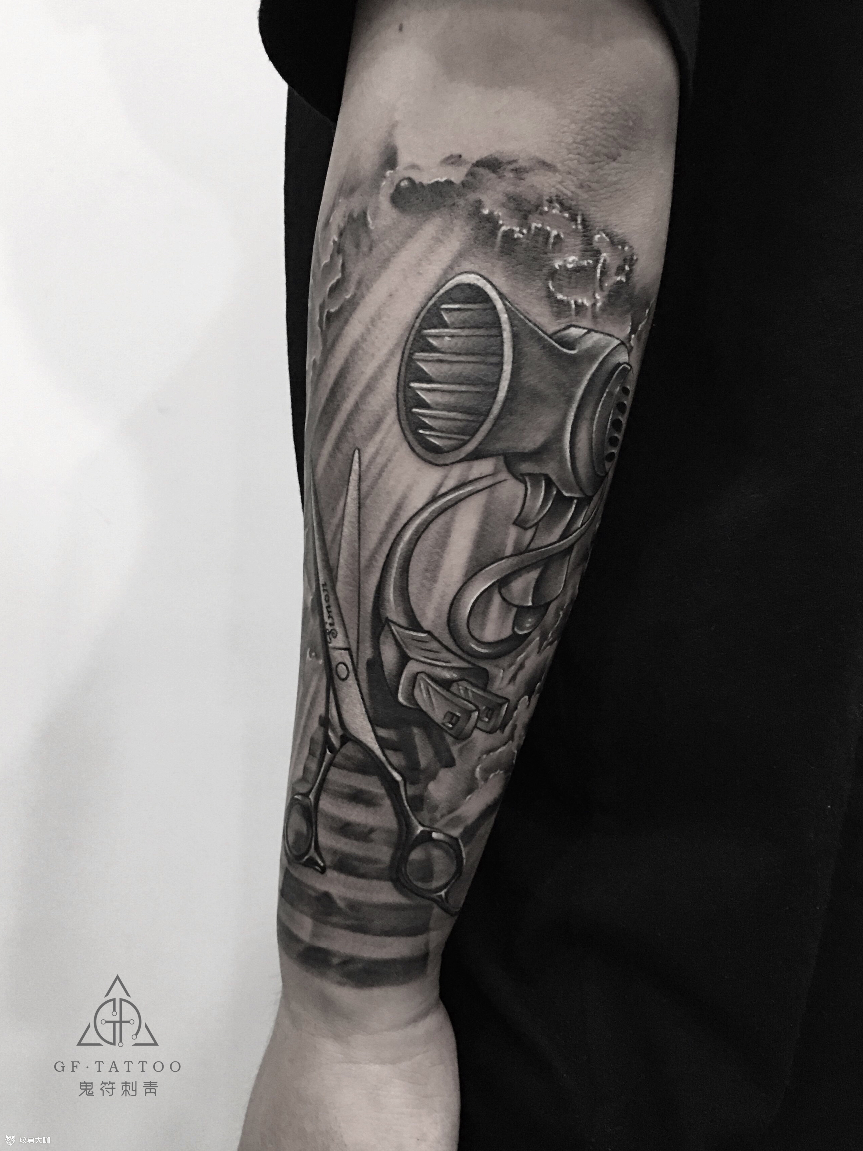 发型师家伙式_纹身吧社区 - 纹身大咖