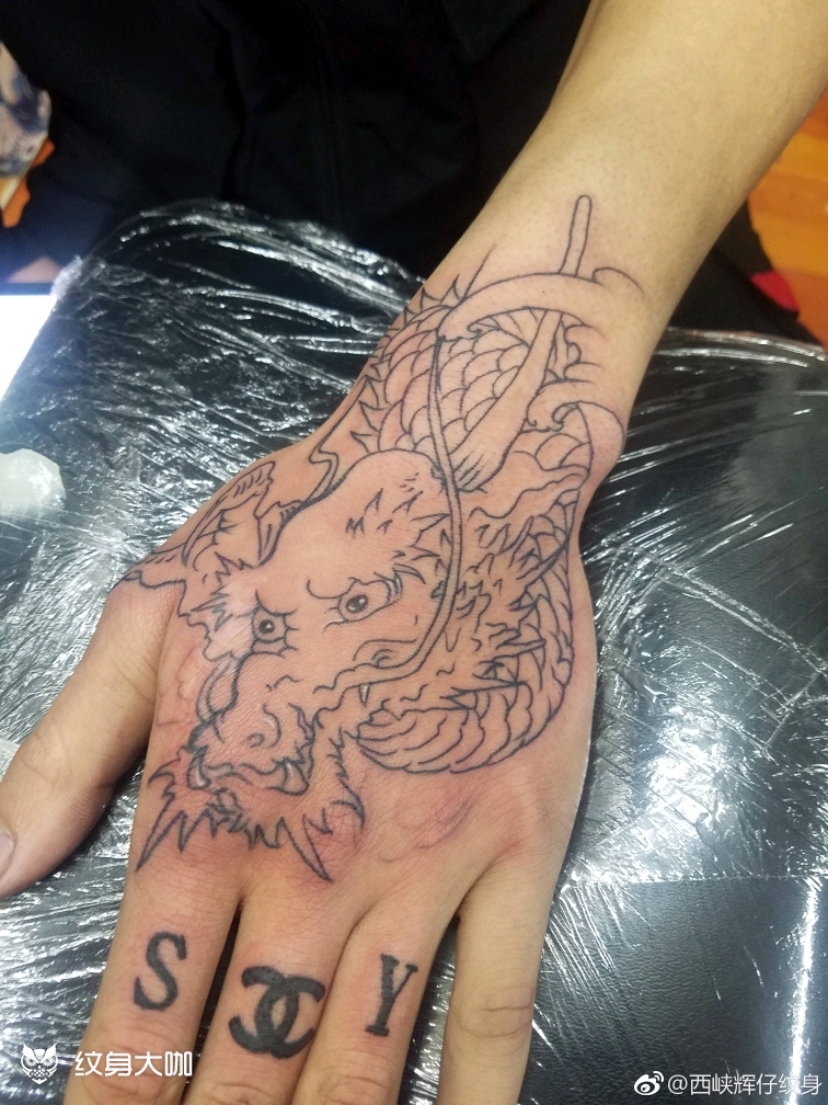 手背龙头_纹身图案手稿图片_西峡辉仔tatt00的纹身作品集