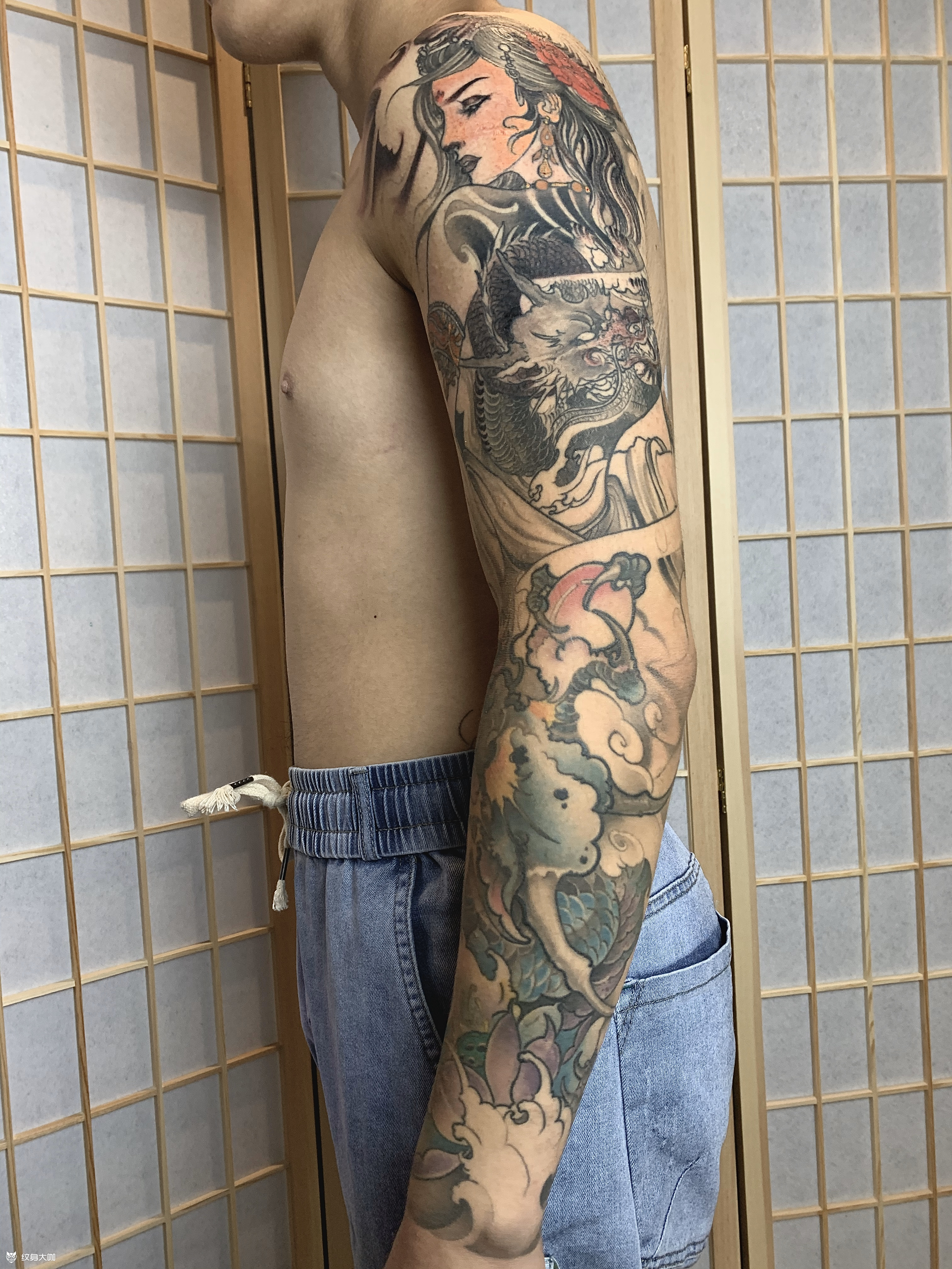 花臂 时隔一年多的花臂终于毕业了959月14日 15点勾陈纹身圈