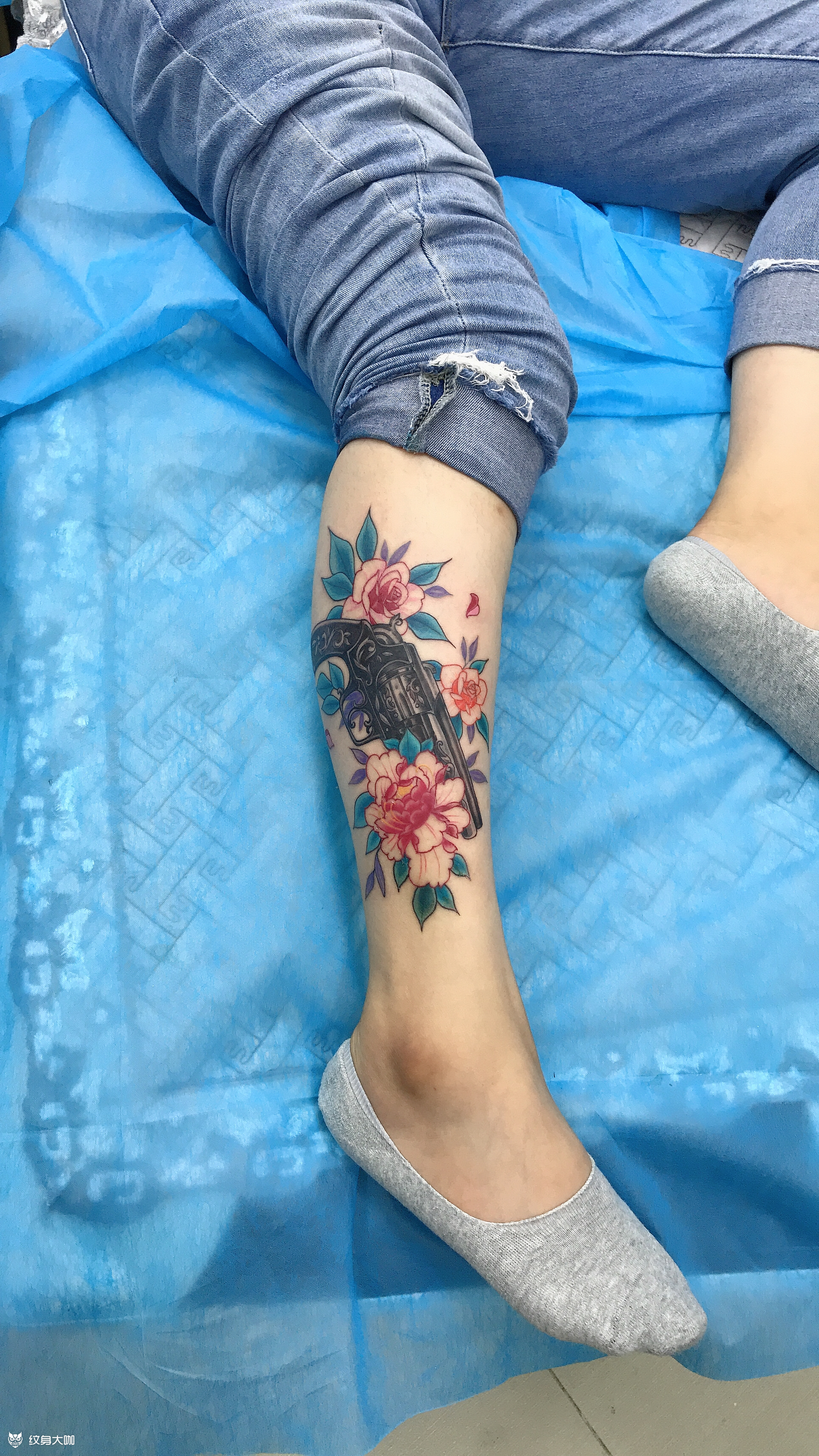 枪花_纹身图案手稿图片_李黎君的纹身作品集