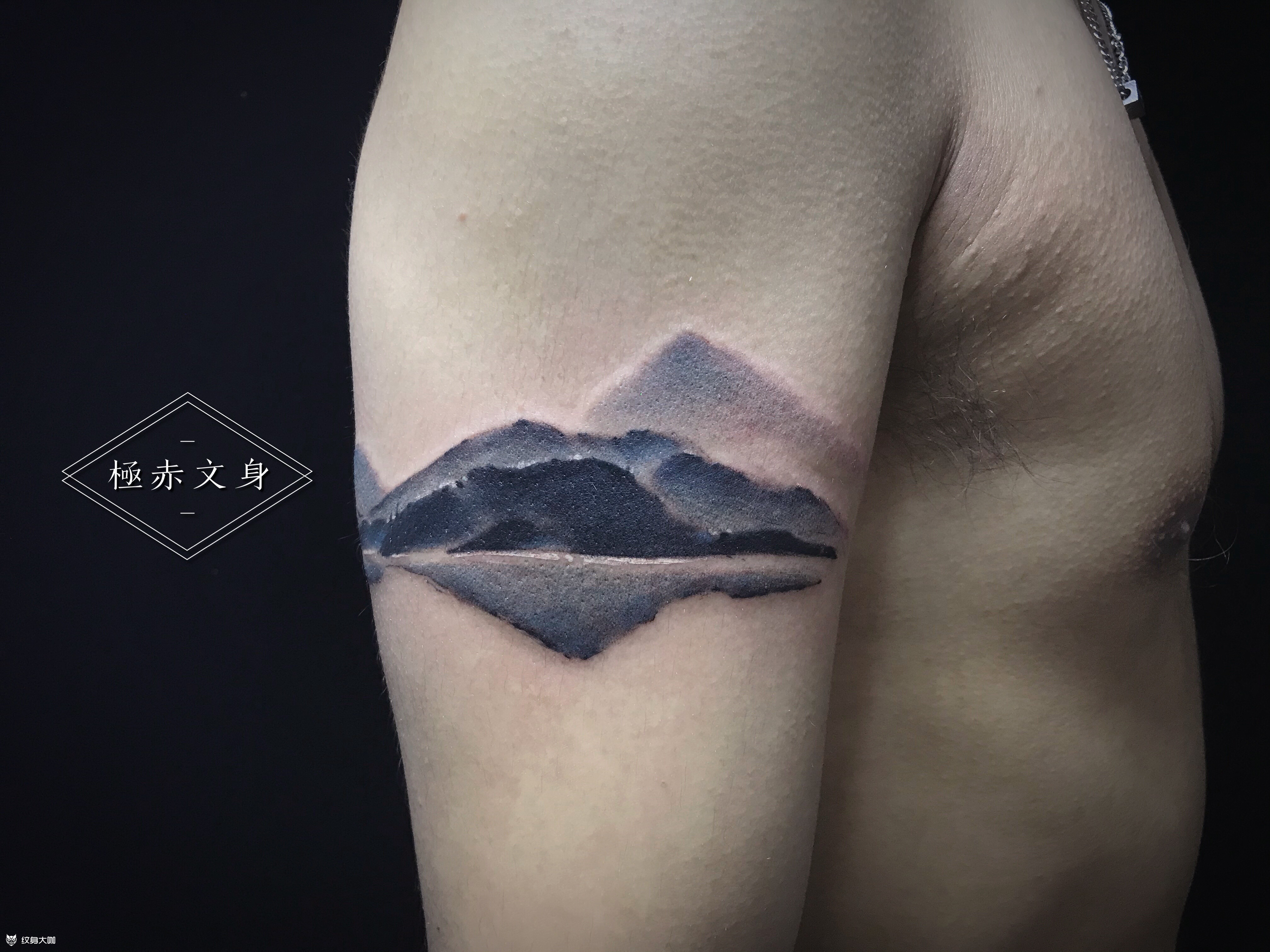 山水臂环_纹身图案手稿图片_阿豪吖的纹身作品集