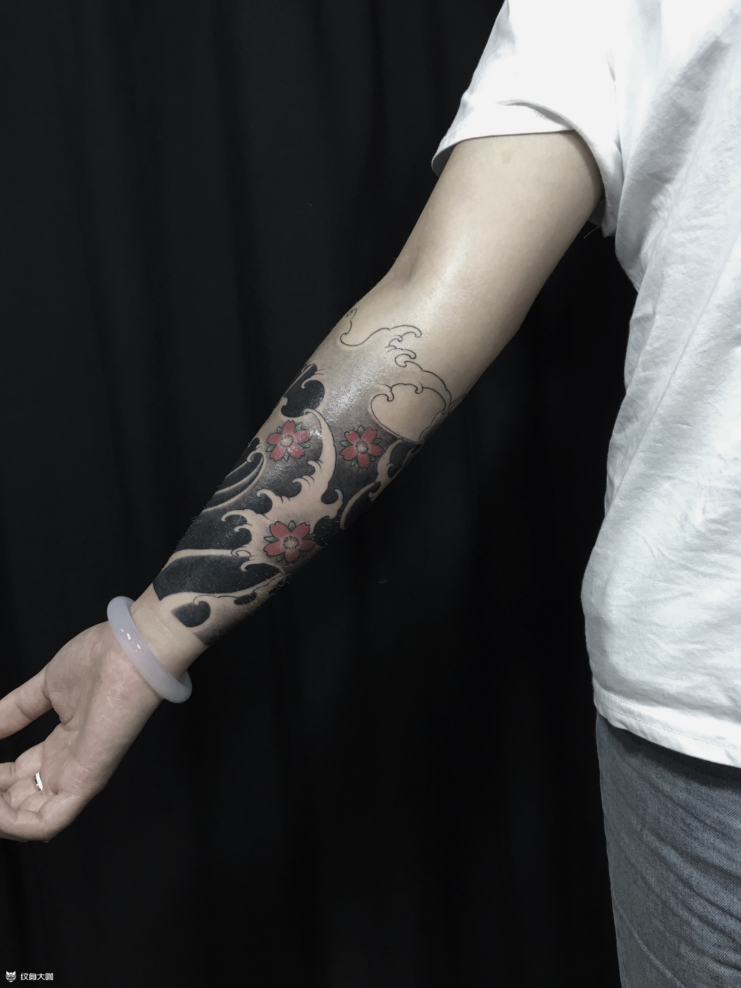 包小臂浪花 樱花 板雾 包小_纹身吧社区 - 纹身大咖