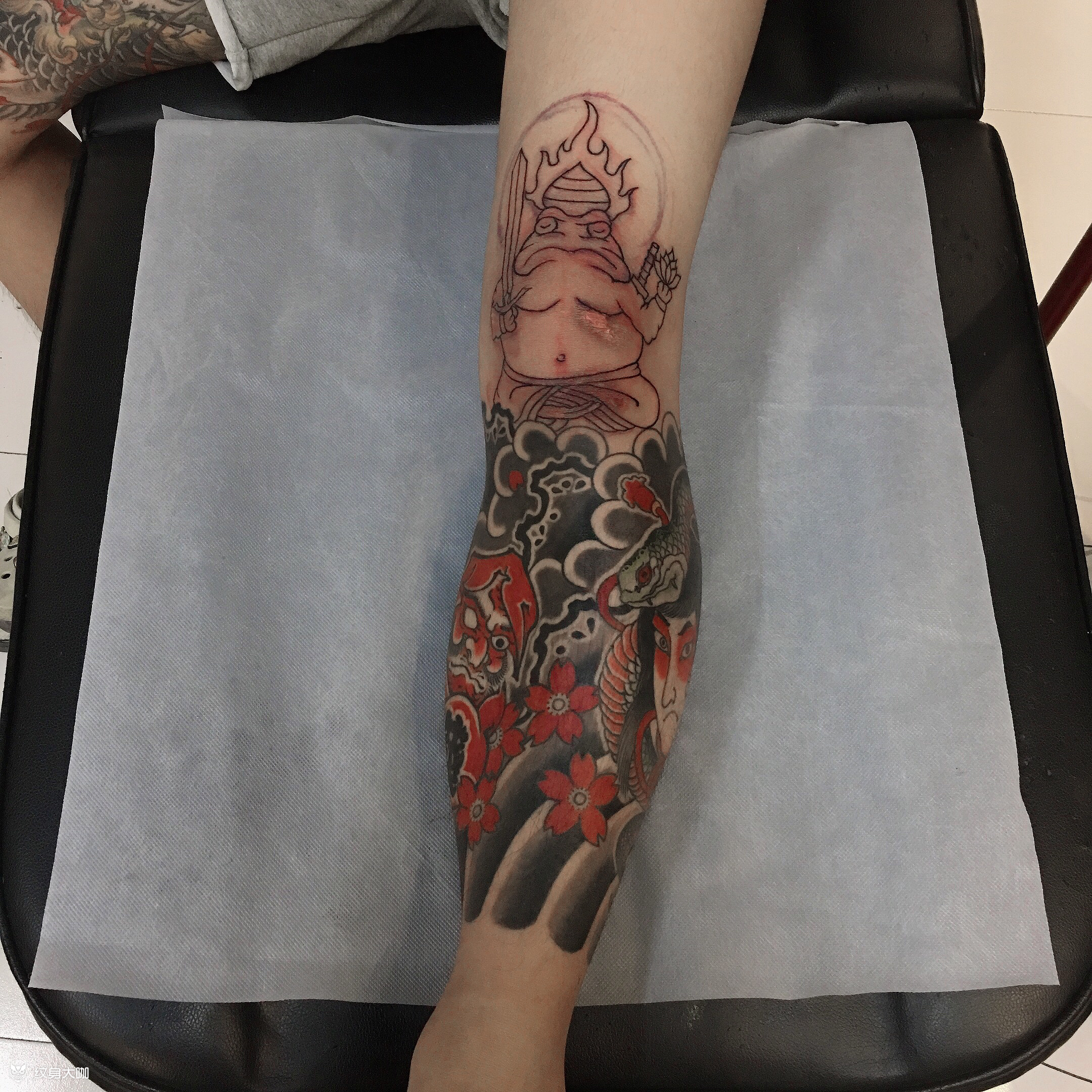 老传统包小腿_纹身图案手稿图片_陈纯杰的纹身作品集