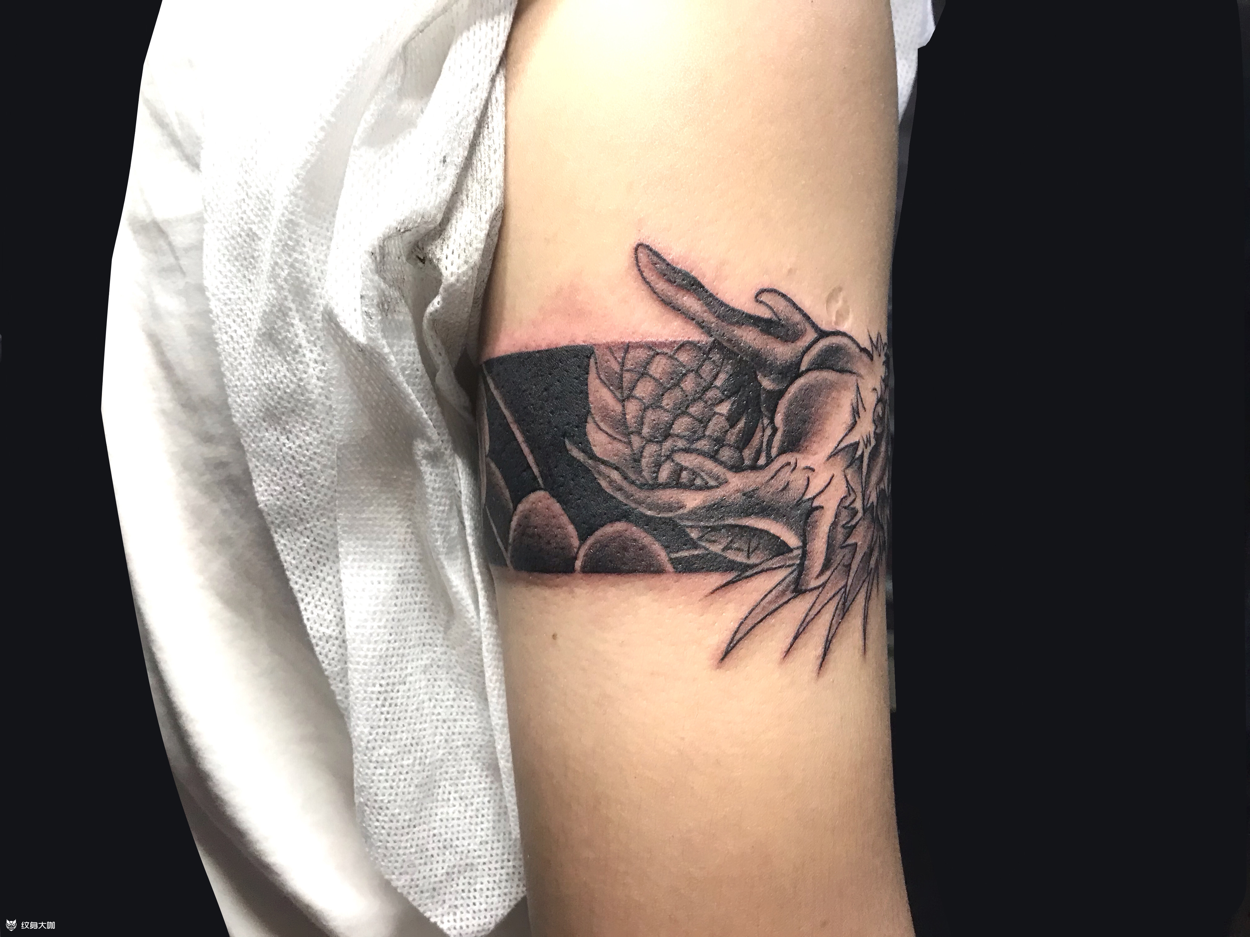 龙 臂环_纹身图案手稿图片_洛洛的纹身作品集