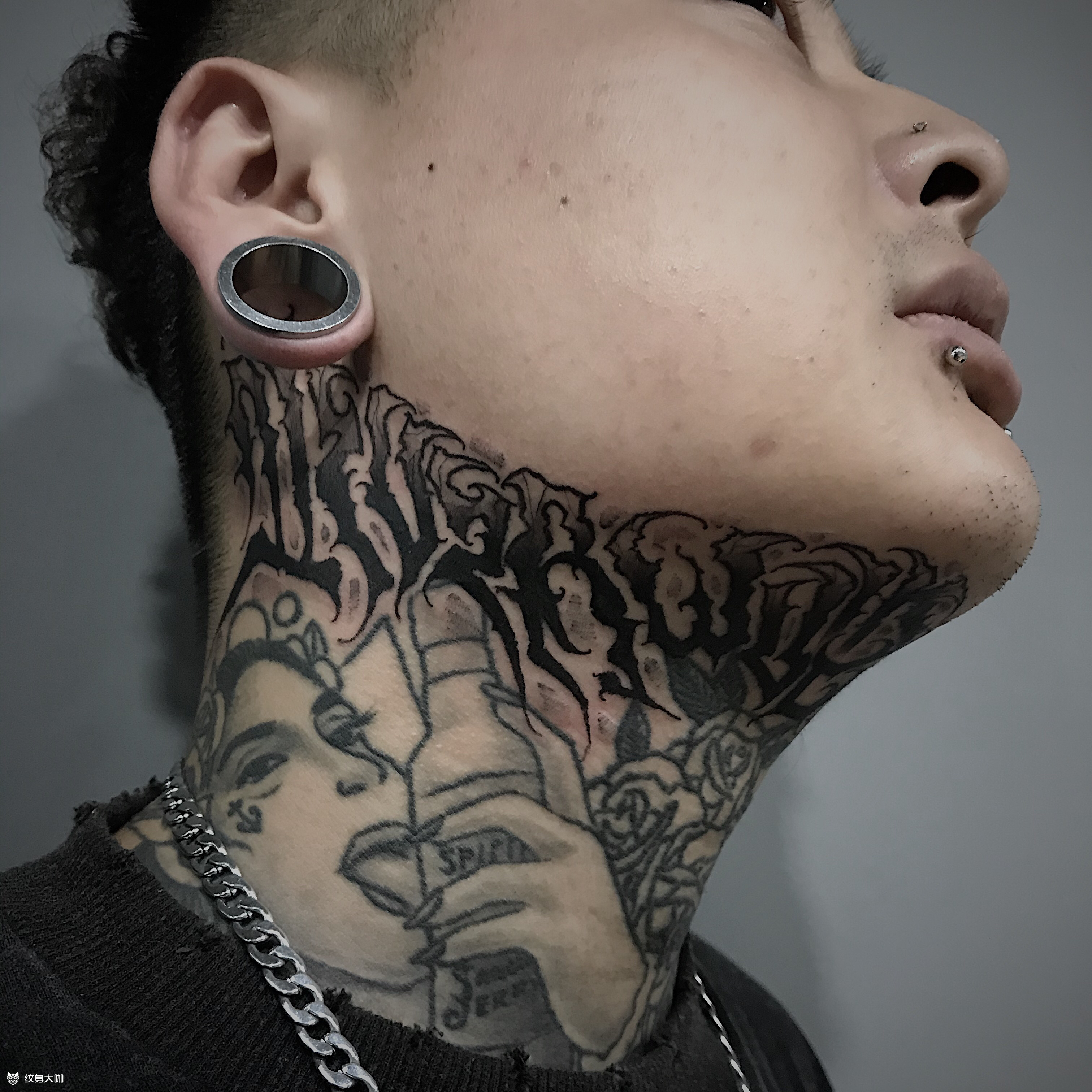 花体字脖子_纹身吧社区 - 纹身大咖