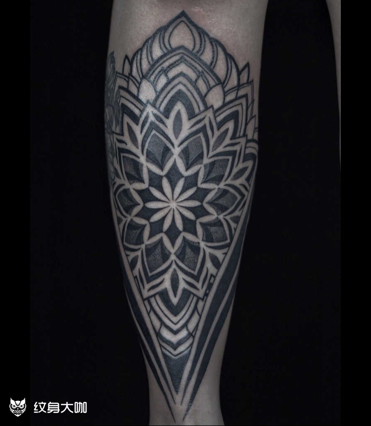 曼陀罗_纹身图案手稿图片_禤文迪的纹身作品集