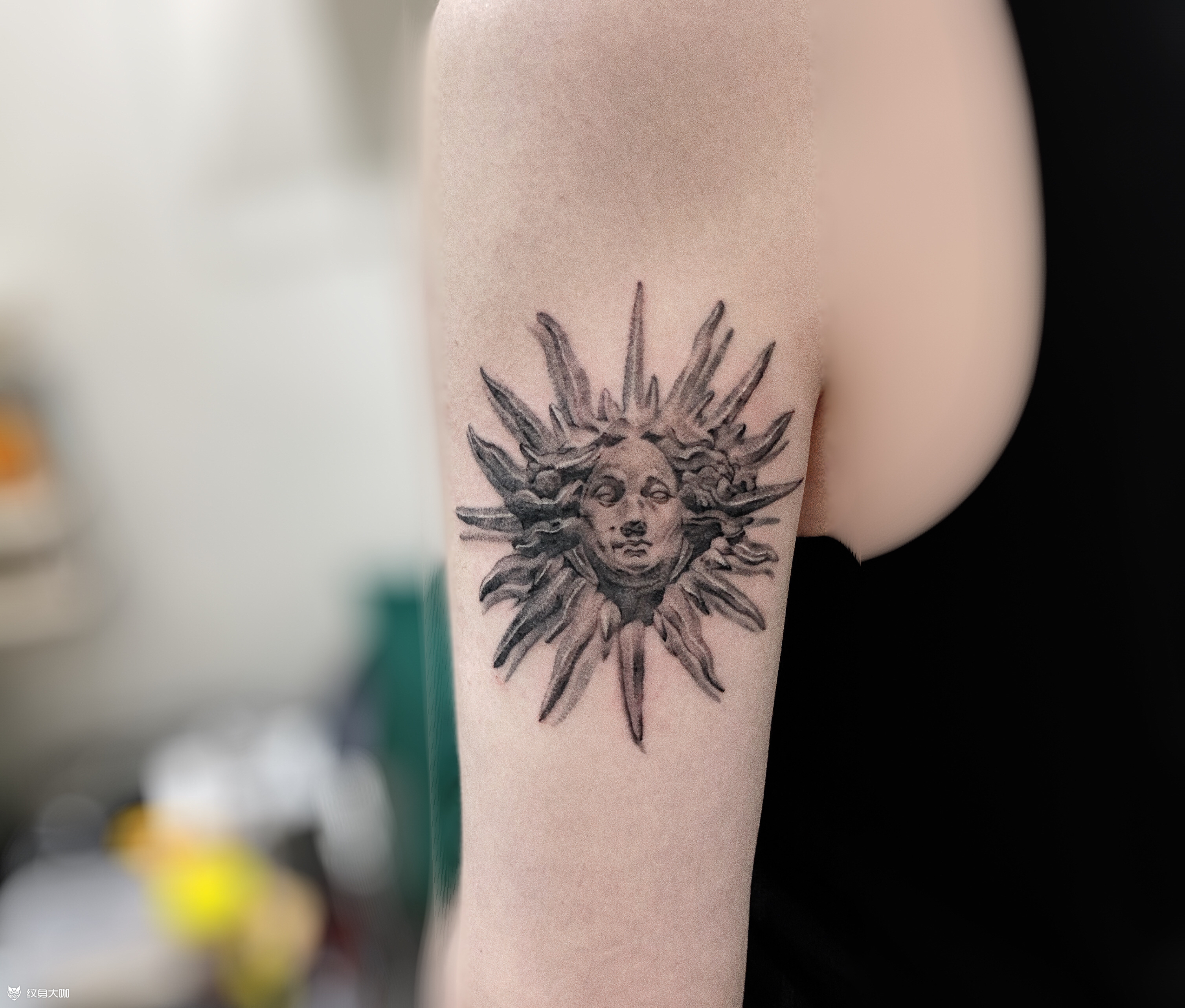 太阳神_纹身图案手稿图片_范民月的纹身作品集