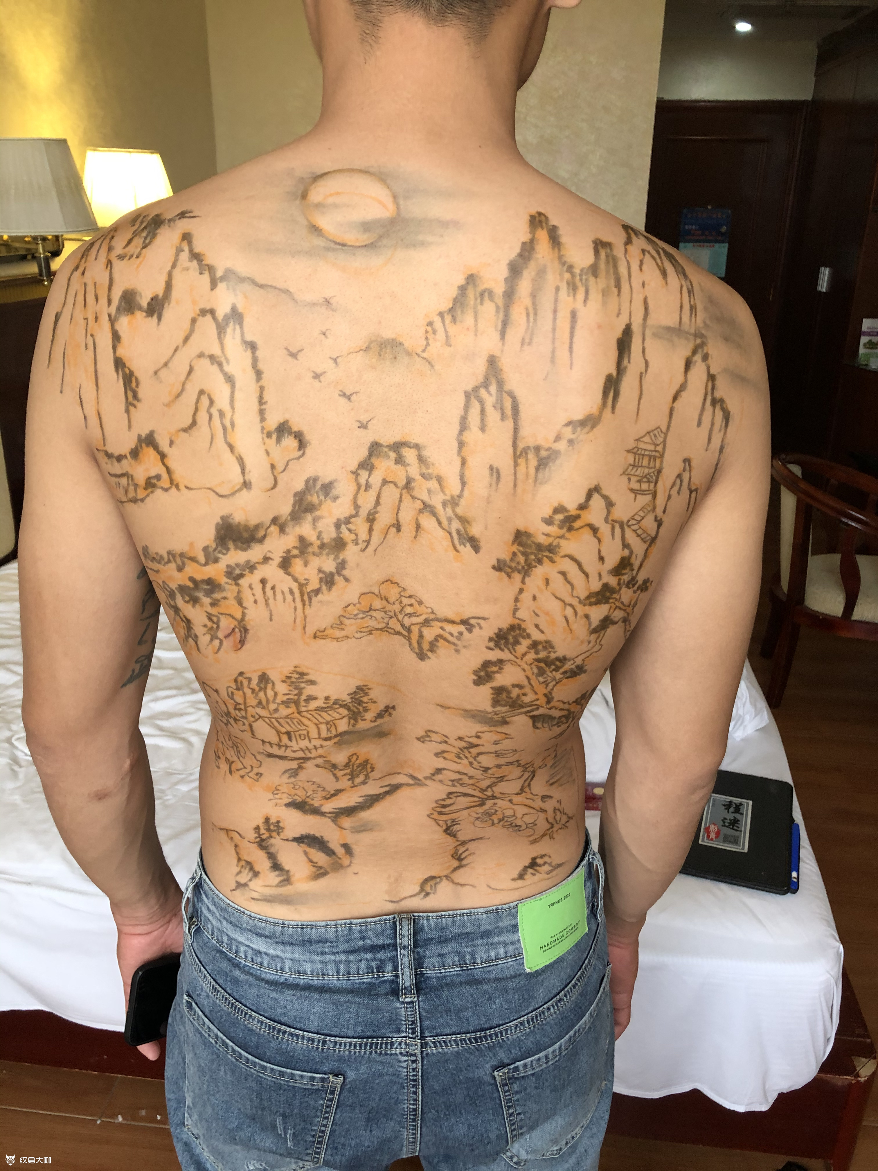 山水满背_纹身图案手稿图片_程迷的纹身作品集