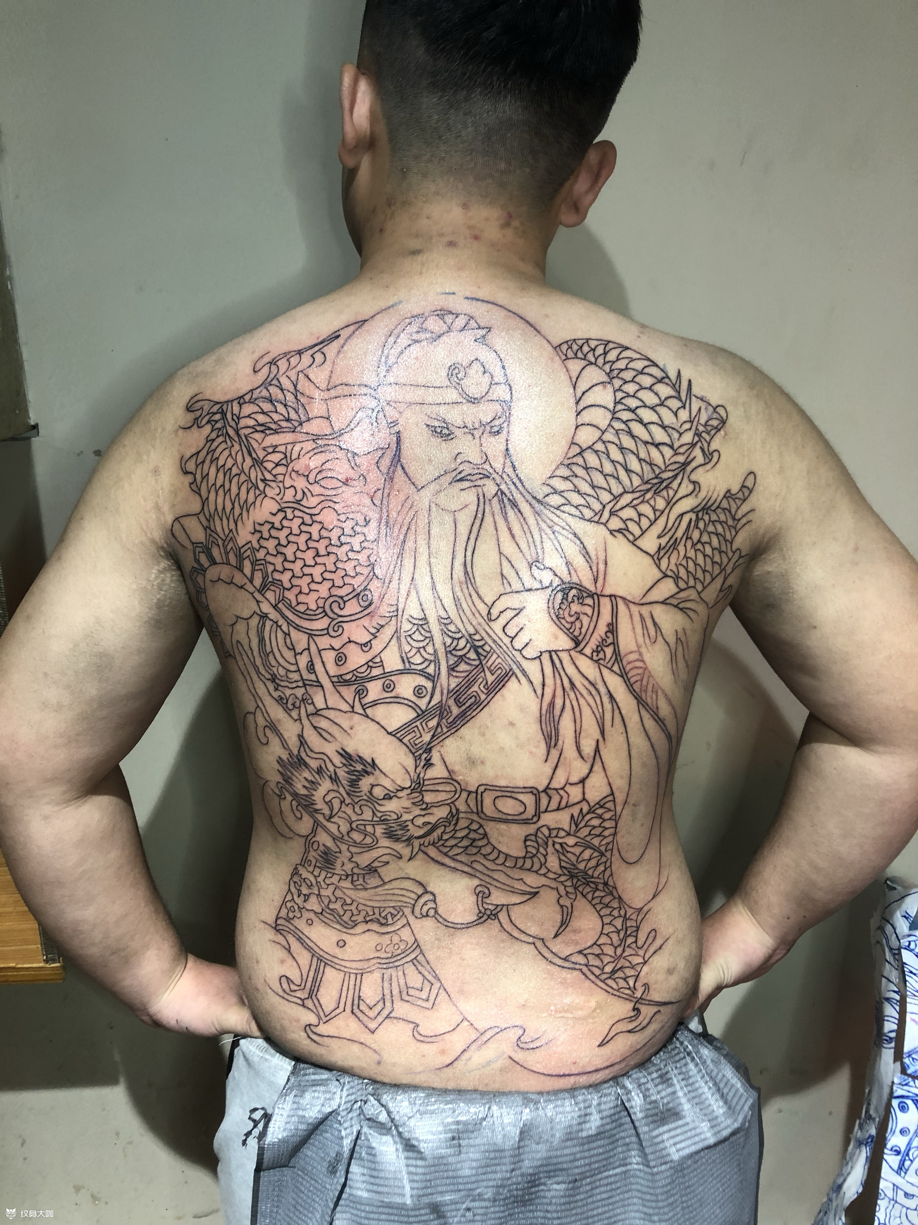 关二爷 满背割线_纹身图案手稿图片_邓江磊的纹身作品集