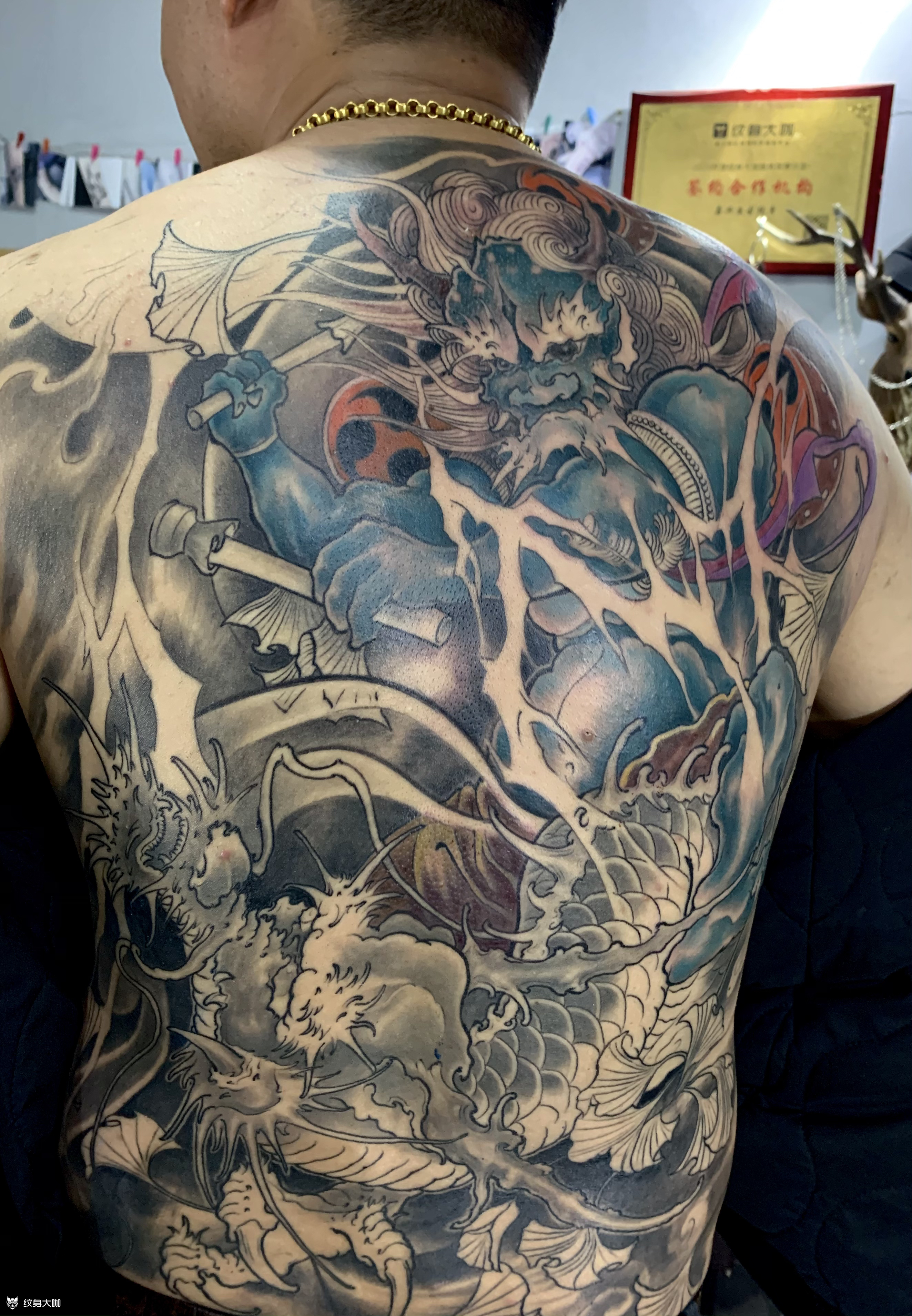 满背雷神进度还有个3.5次吧_纹身吧社区 - 纹身大咖